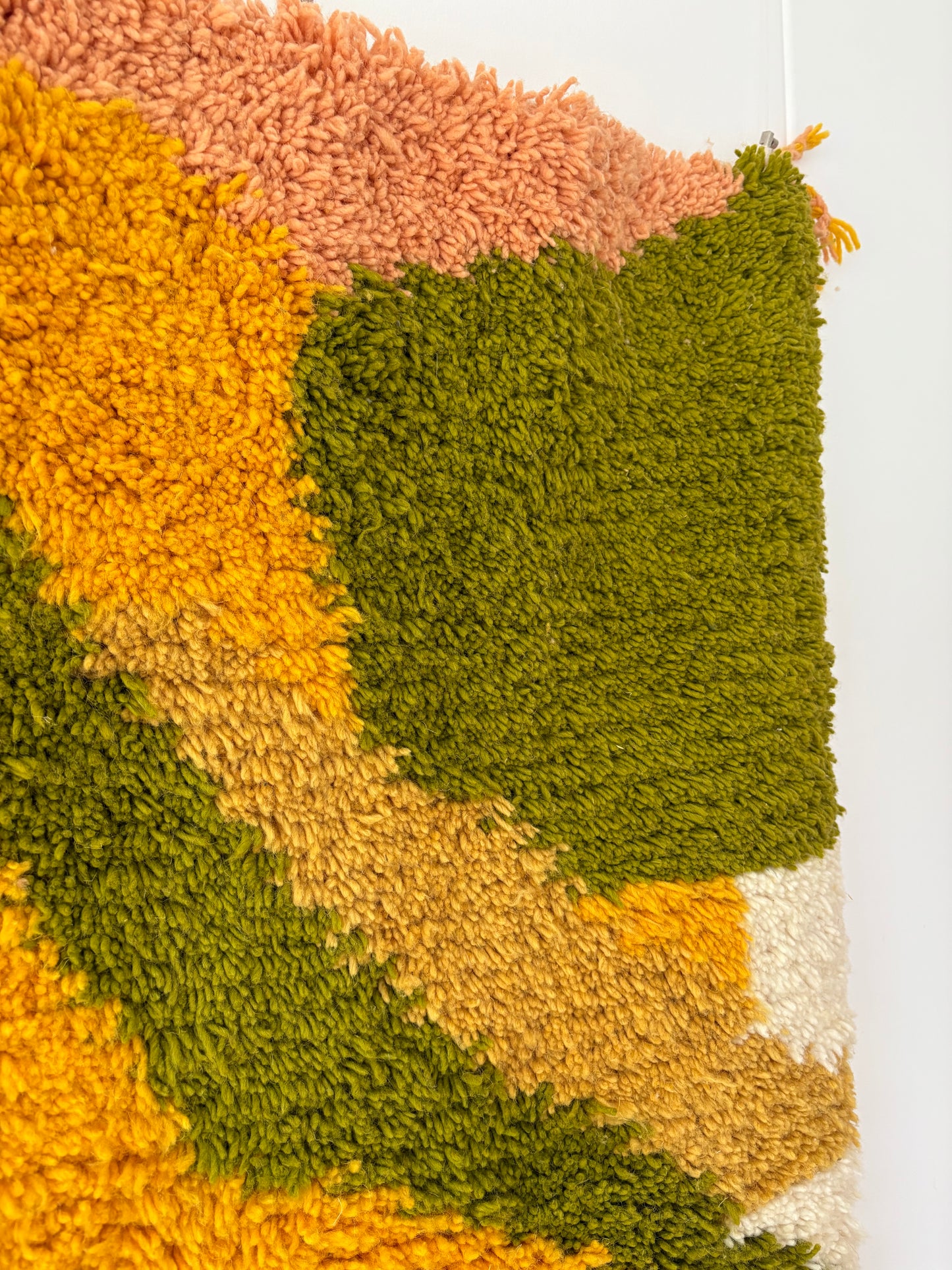 Wall Hanging Moroccan Rug (995) 145x110cm - Pamplemousse Sorbet