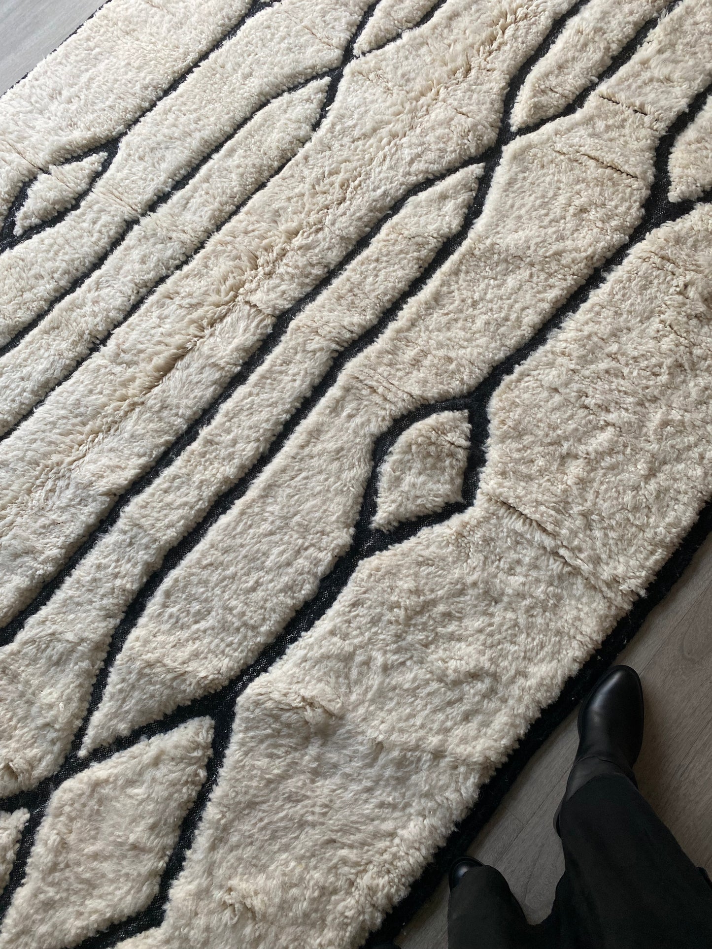 White Berber Wool Rug (414) 305x190cm - Diamond