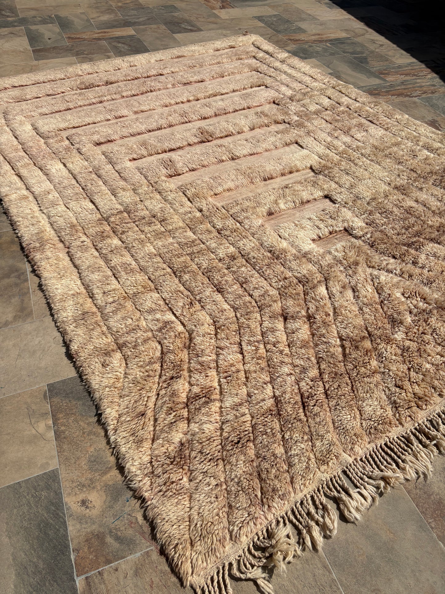Beni Ouarain Moroccan Colorful Rug (975) 340x250 - Dawn