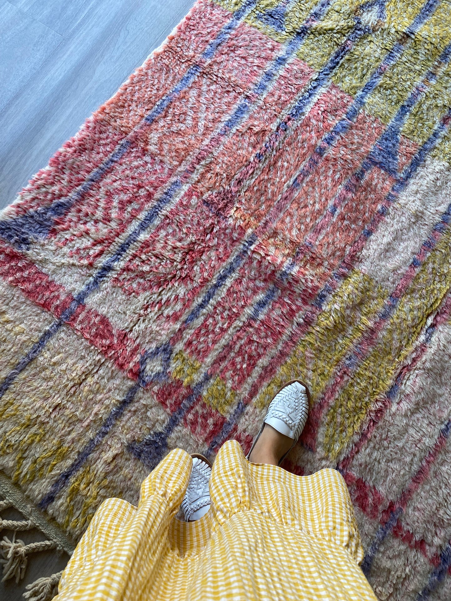Beni Ouarain Moroccan Green and Orange Rug (357) 301x206 - Jardin d'été