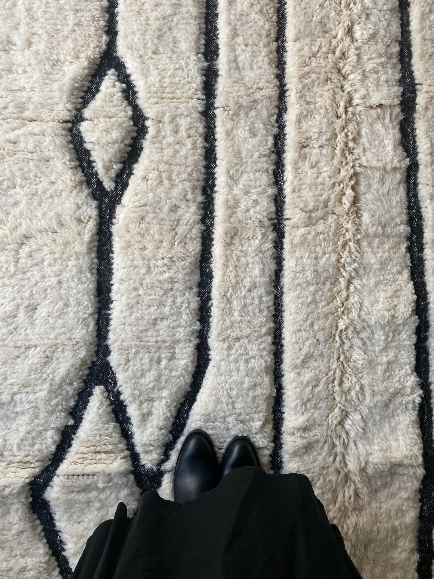 White Berber Wool Rug (414) 305x190cm - Diamond