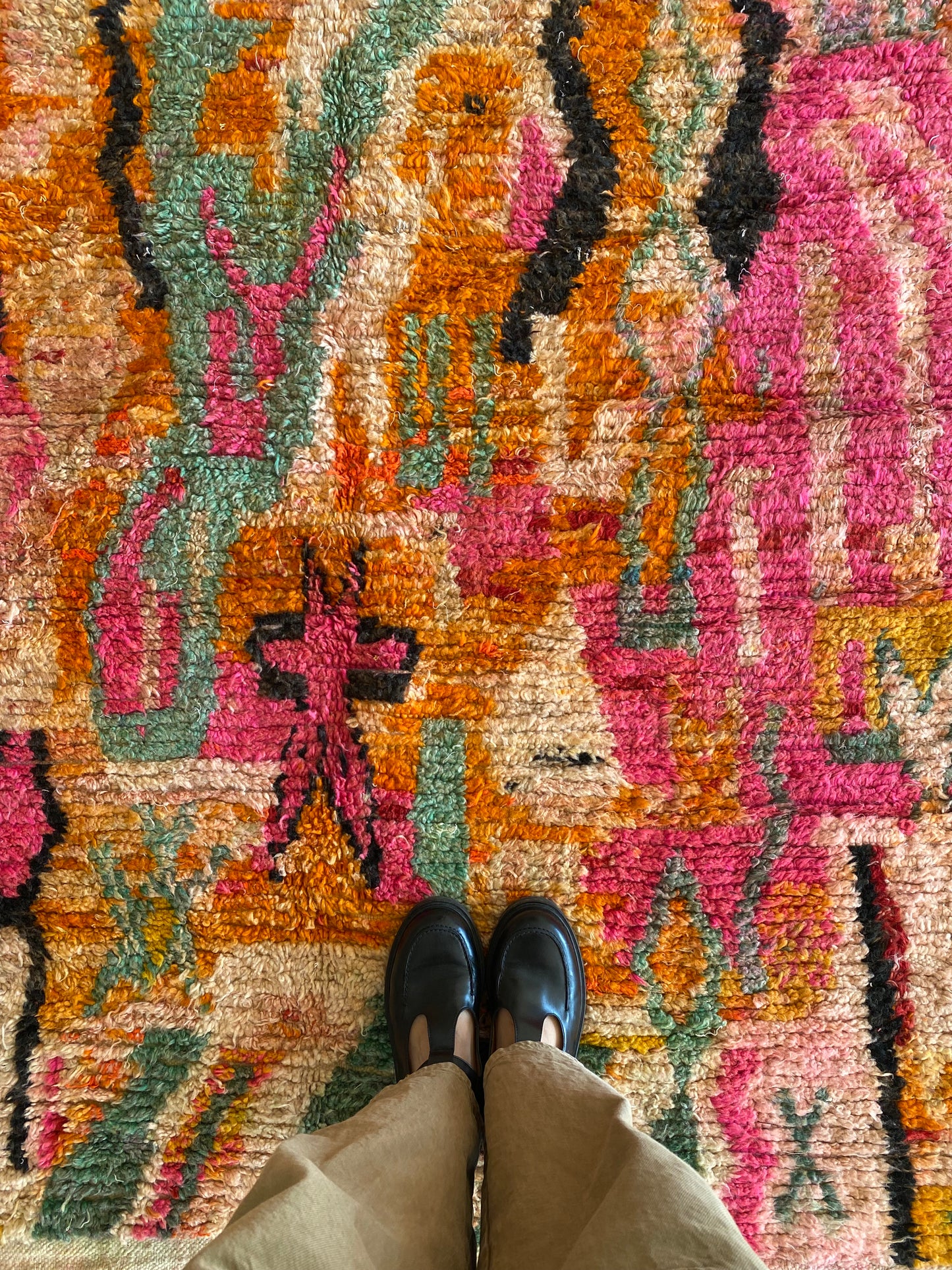 Tapis Beni Ouarain coloré (938) 260x156cm - Bubble Gum