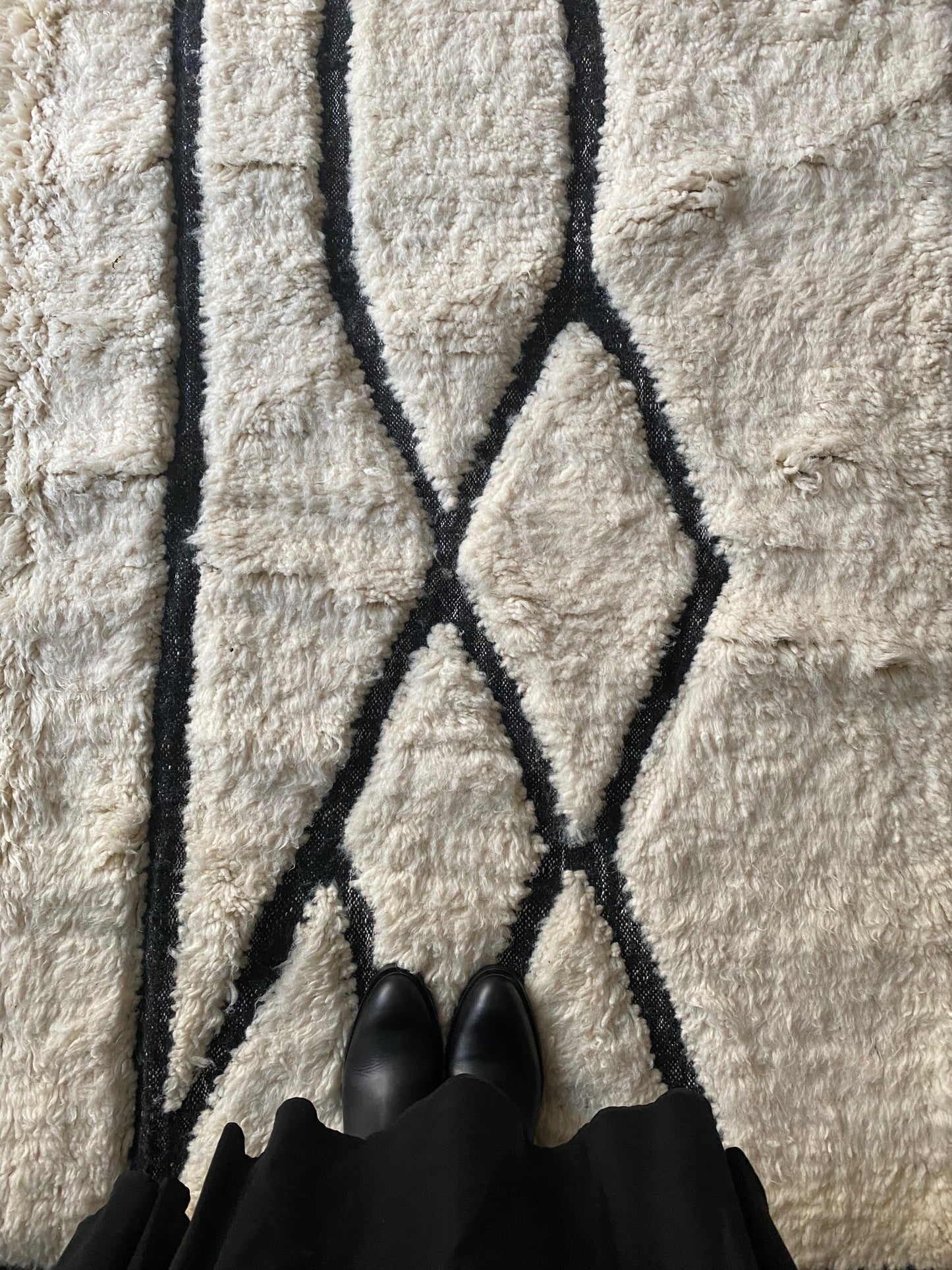 White Berber Wool Rug (414) 305x190cm - Diamond