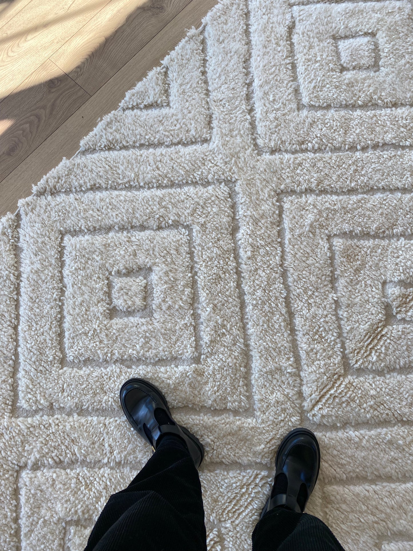 Beni Ouarain Moroccan White Rug (887) 283x192cm - Timeless
