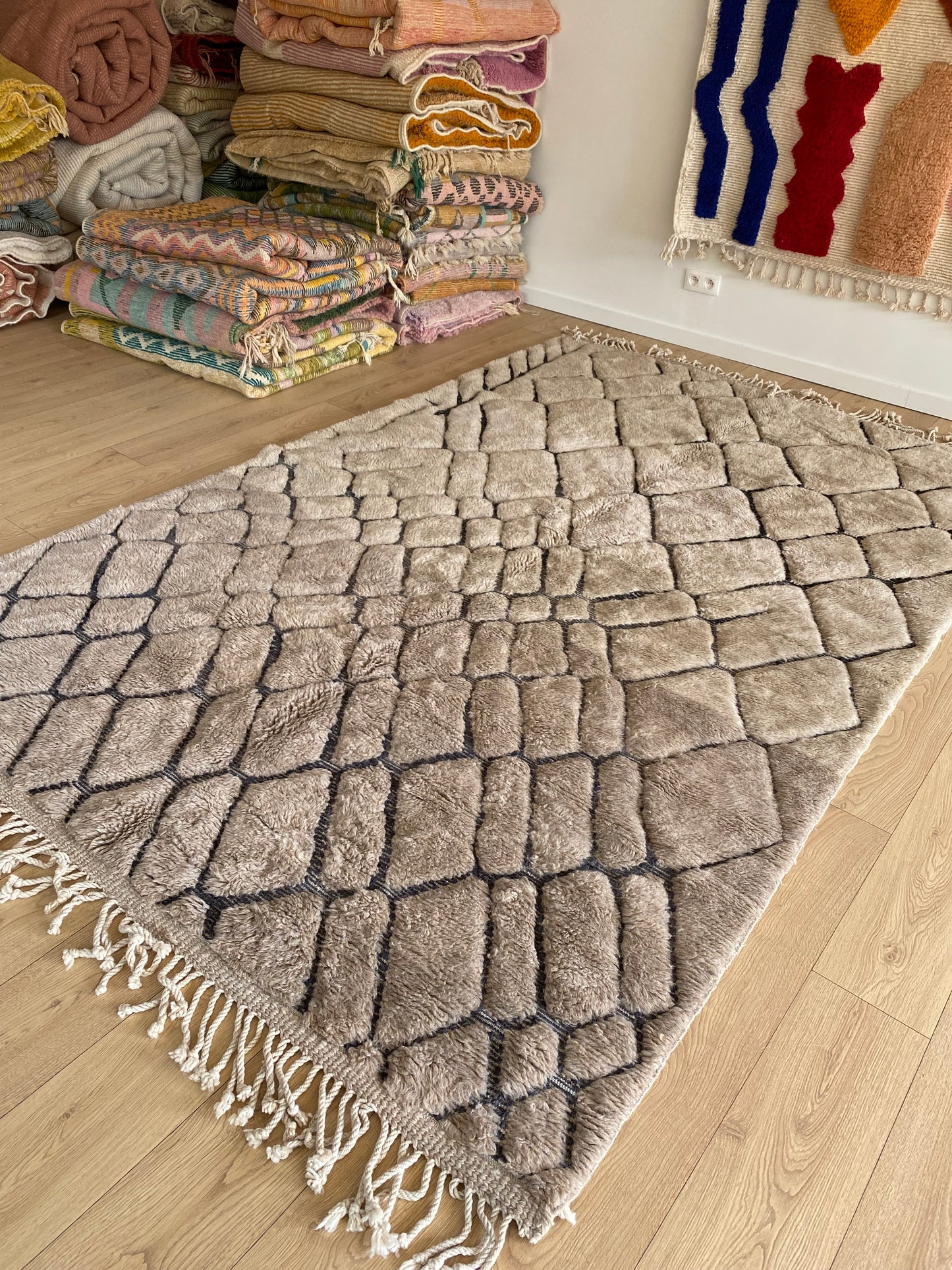 Mrirt Moroccan Rug (936) 303x196cm - Cappuccino
