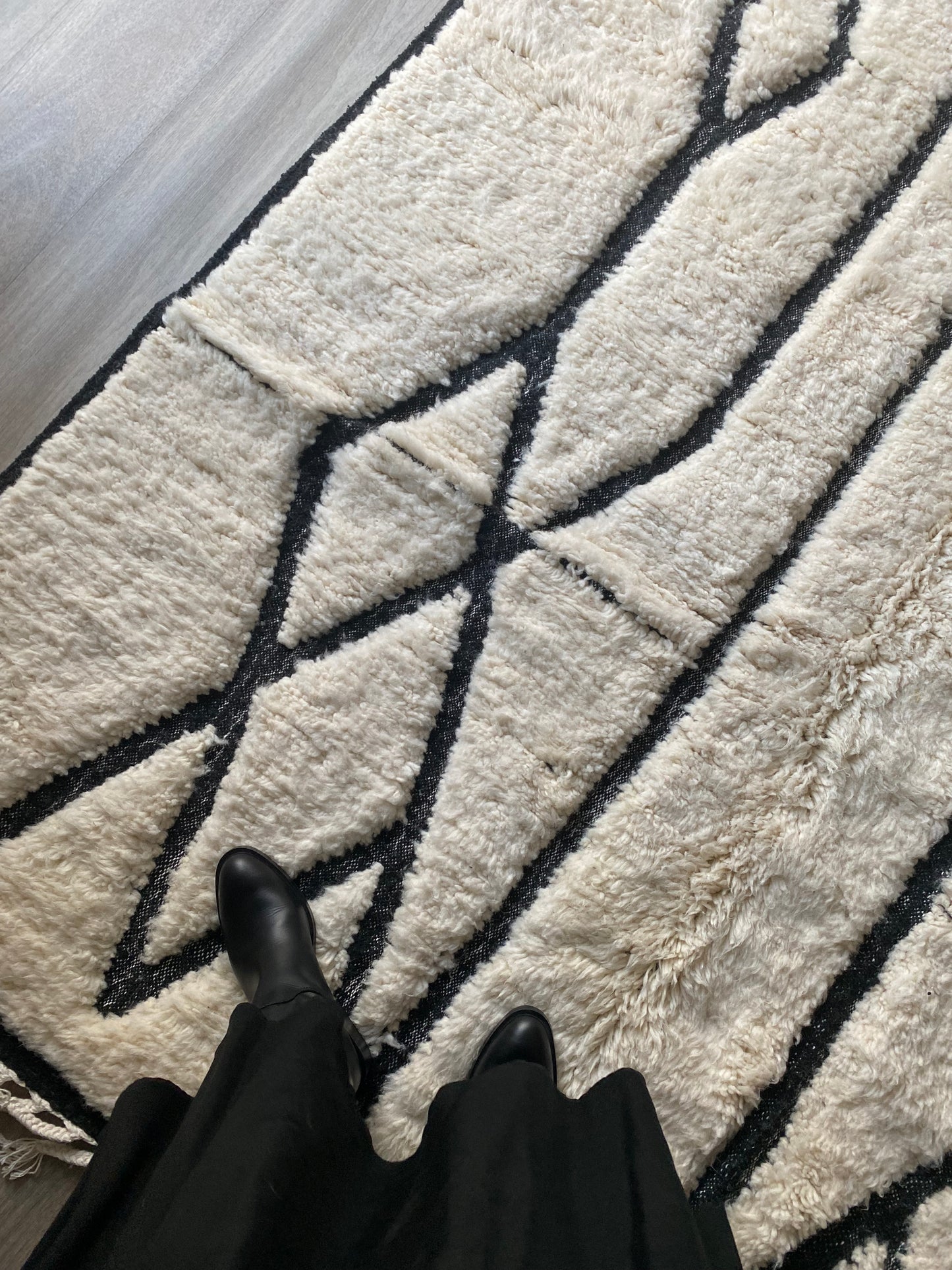 White Berber Wool Rug (414) 305x190cm - Diamond