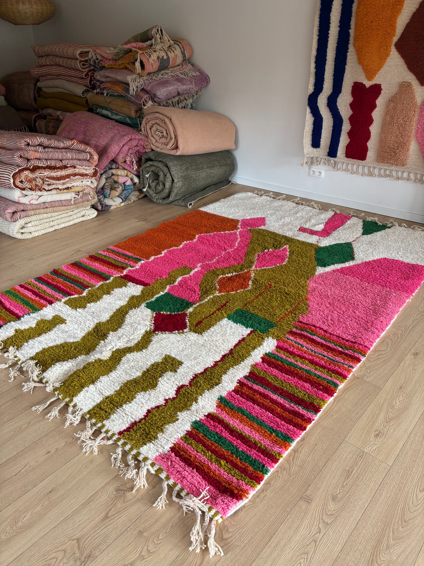 Beni Ouarain Moroccan Colorful Rug (1088) 300x206cm - Olive Green