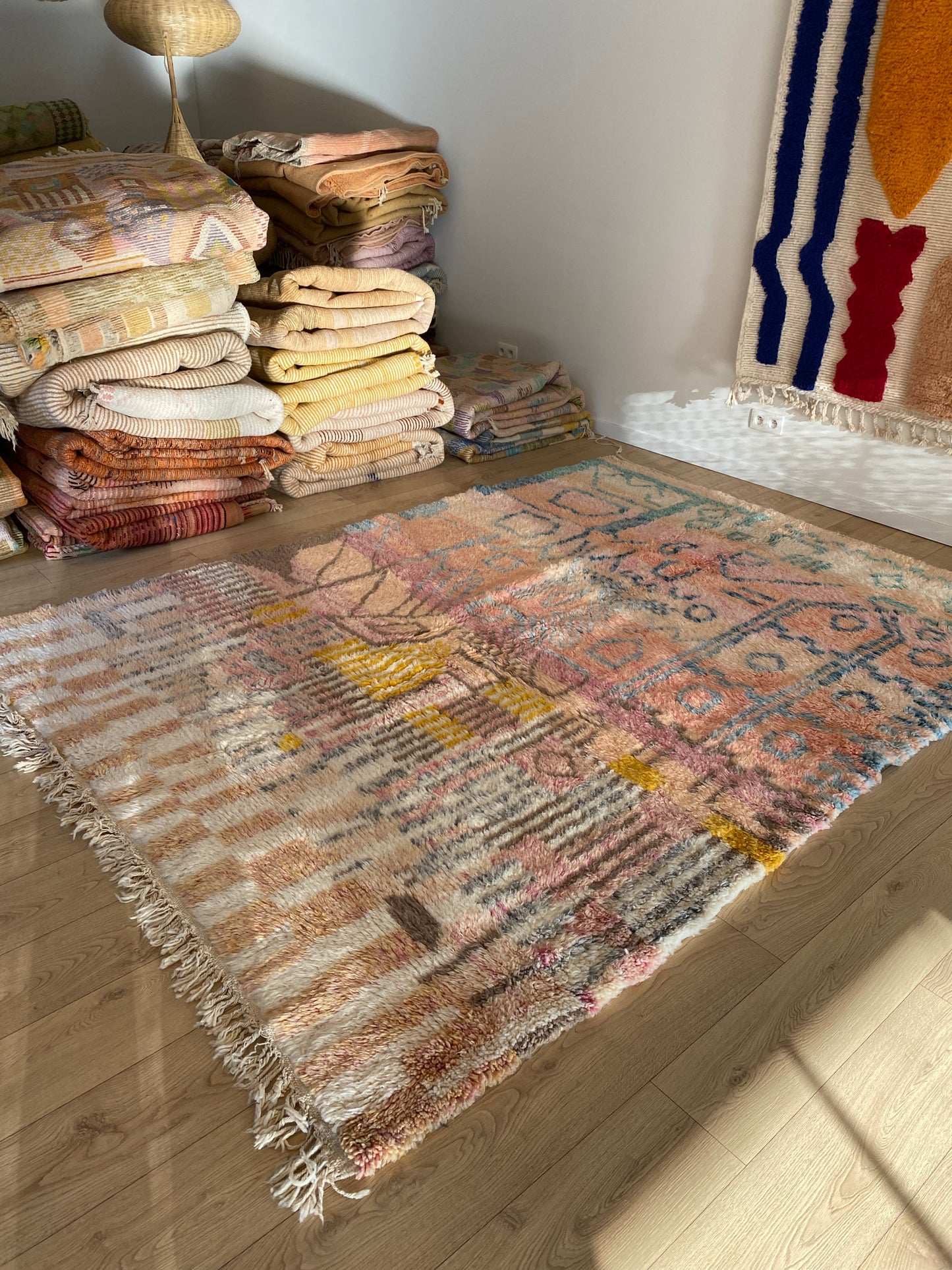 Tapis Beni Ouarain coloré (948) 282x210cm - Honeymoon in Paradise