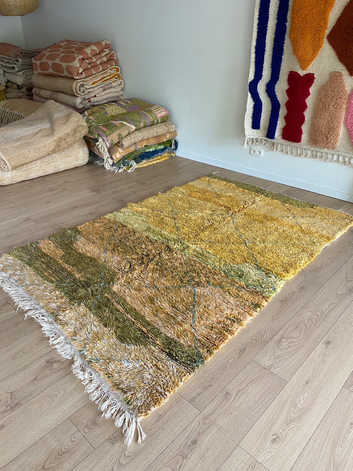 Beni Ouarain Moroccan Colorful Rug (984) 251x161 - Oasis