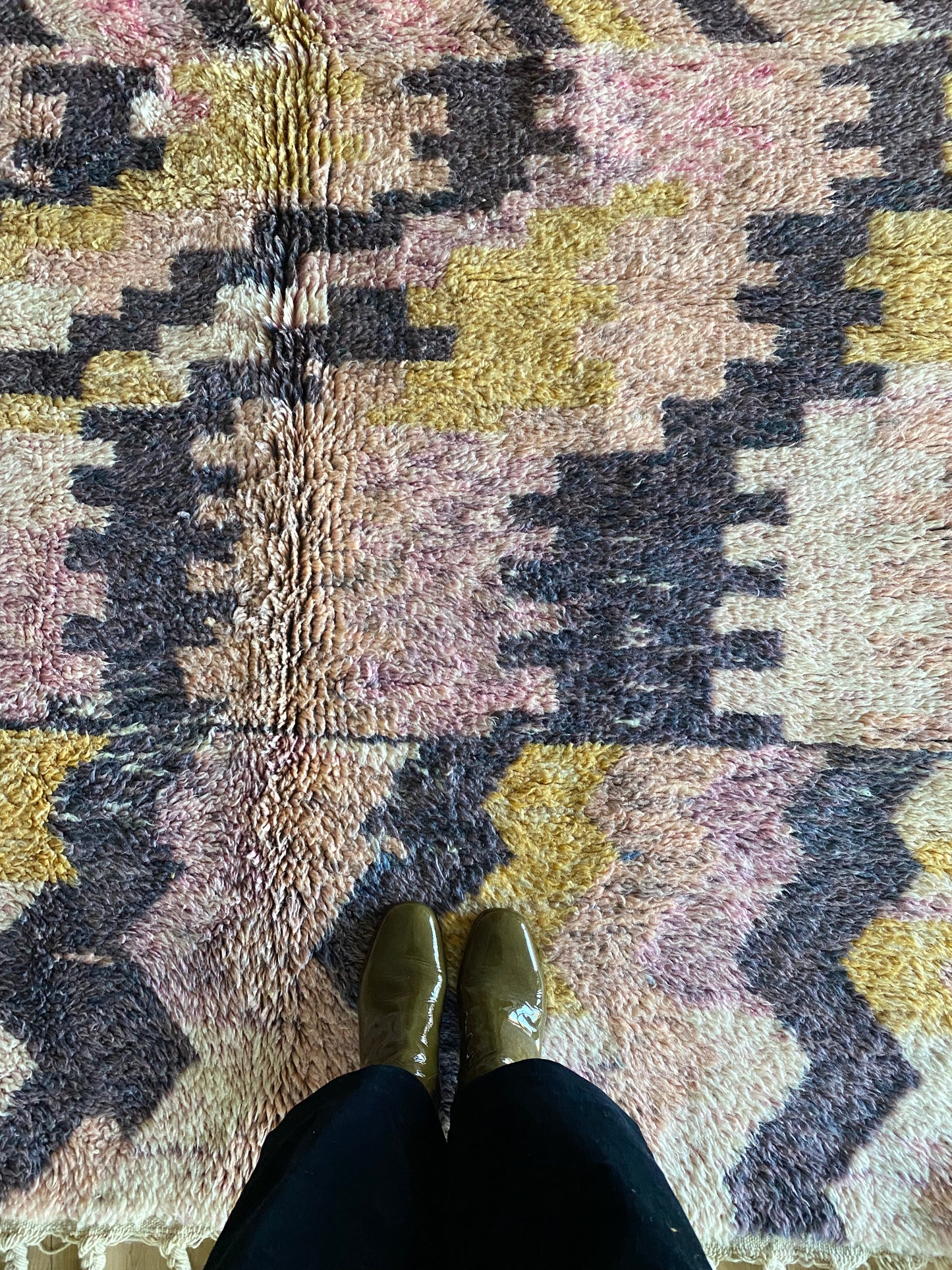 Beni Ouarain Marokkaans kleurrijk tapijt (1010) 255x156cm - Pinky Dust