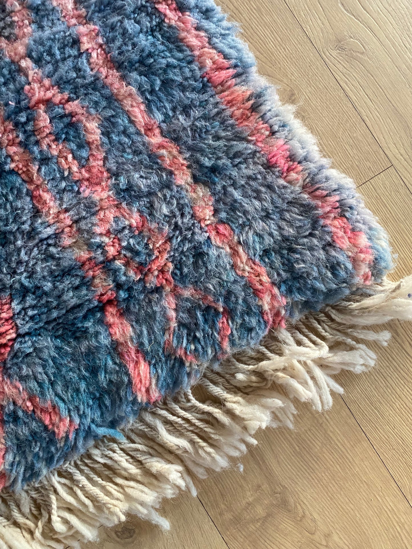 Beni Ouarain Moroccan Colorful Rug (1047) 242x162cm - Soft blue