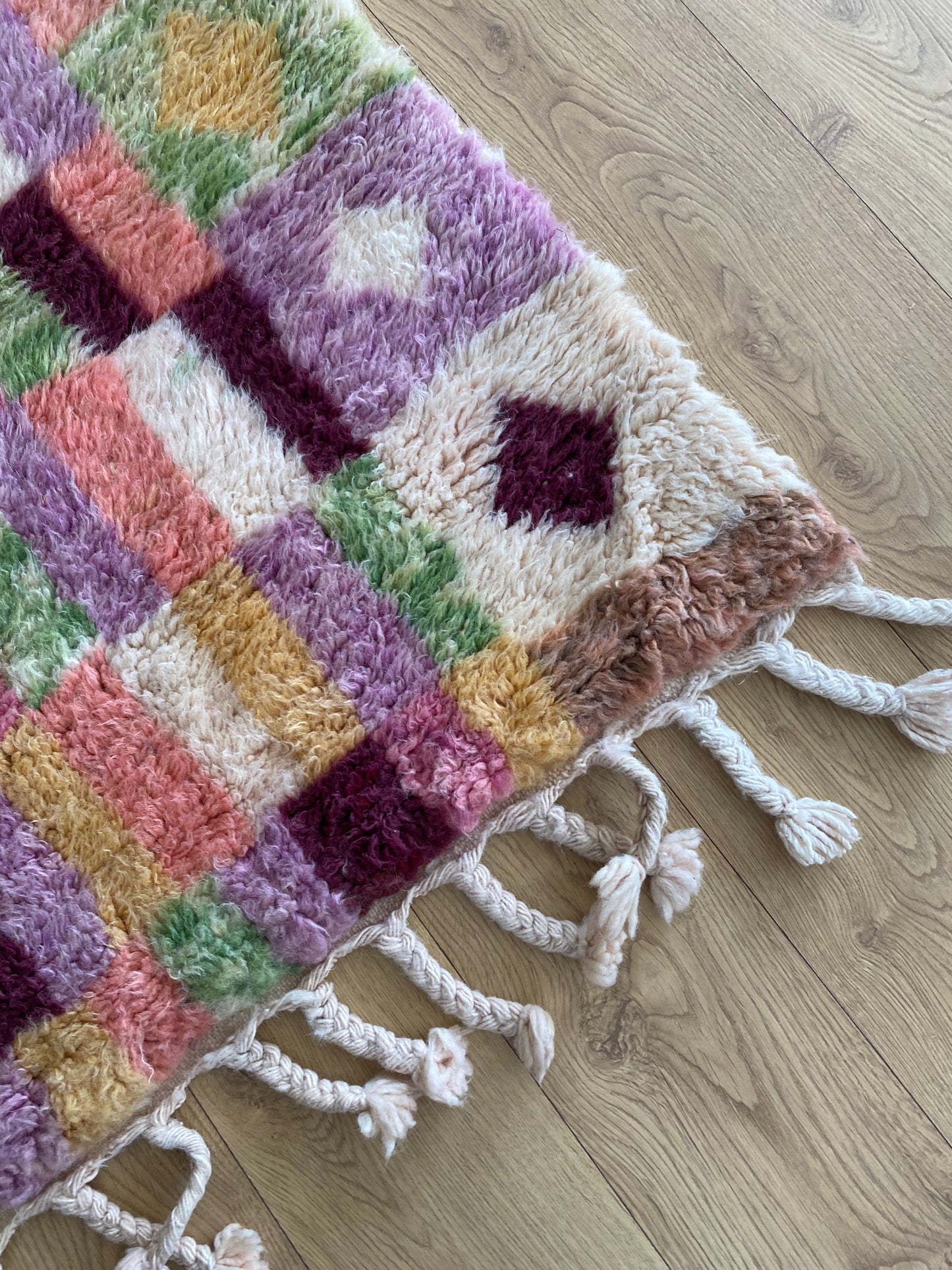 Beni Ouarain Moroccan Colorful Rug (1059) 303x202cm - Spilled Red Wine