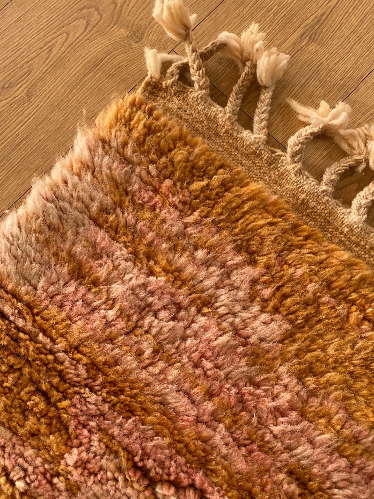 Tapis Beni Ouarain coloré (1142) 318x204cm - Camel