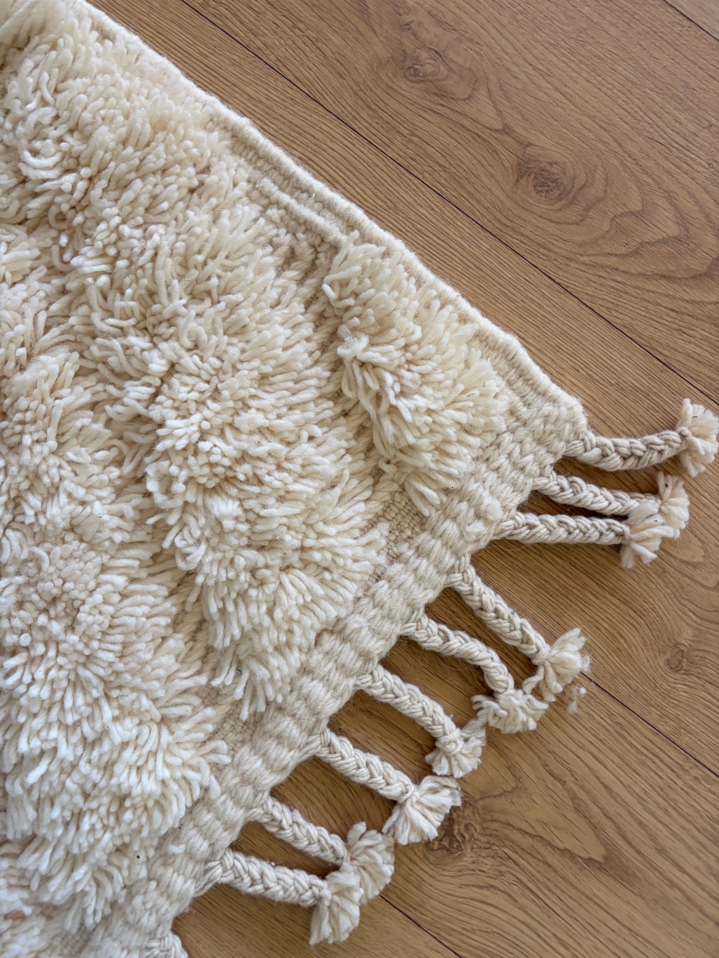Beni Ouarain Moroccan Rug (1225) 302x199cm - Milk