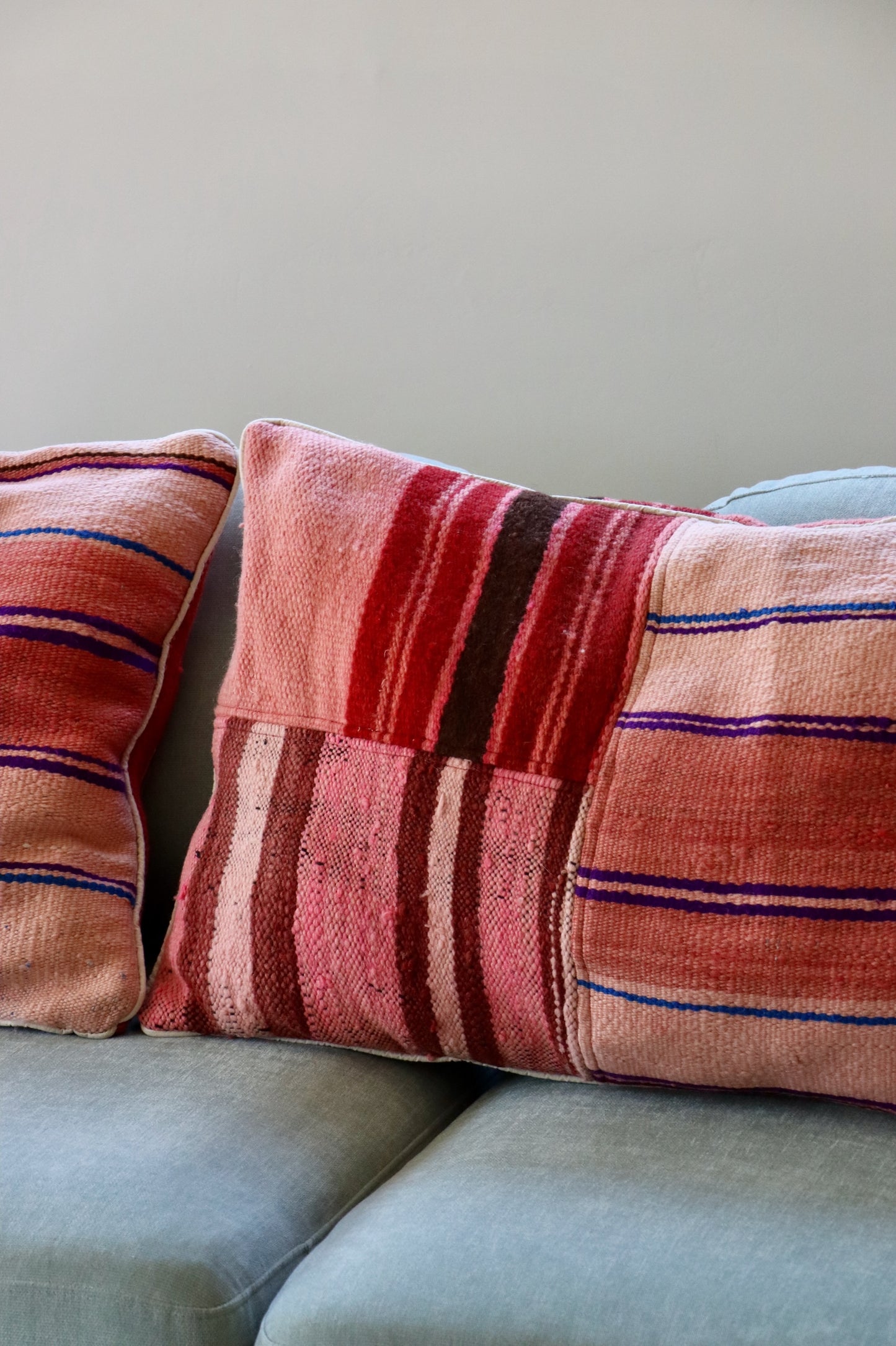 Coussin marocain en laine rose - 75x50cm