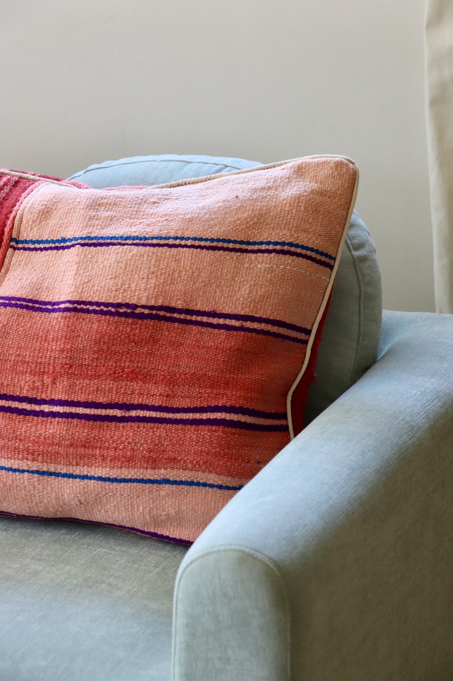 Coussin marocain en laine rose - 75x50cm