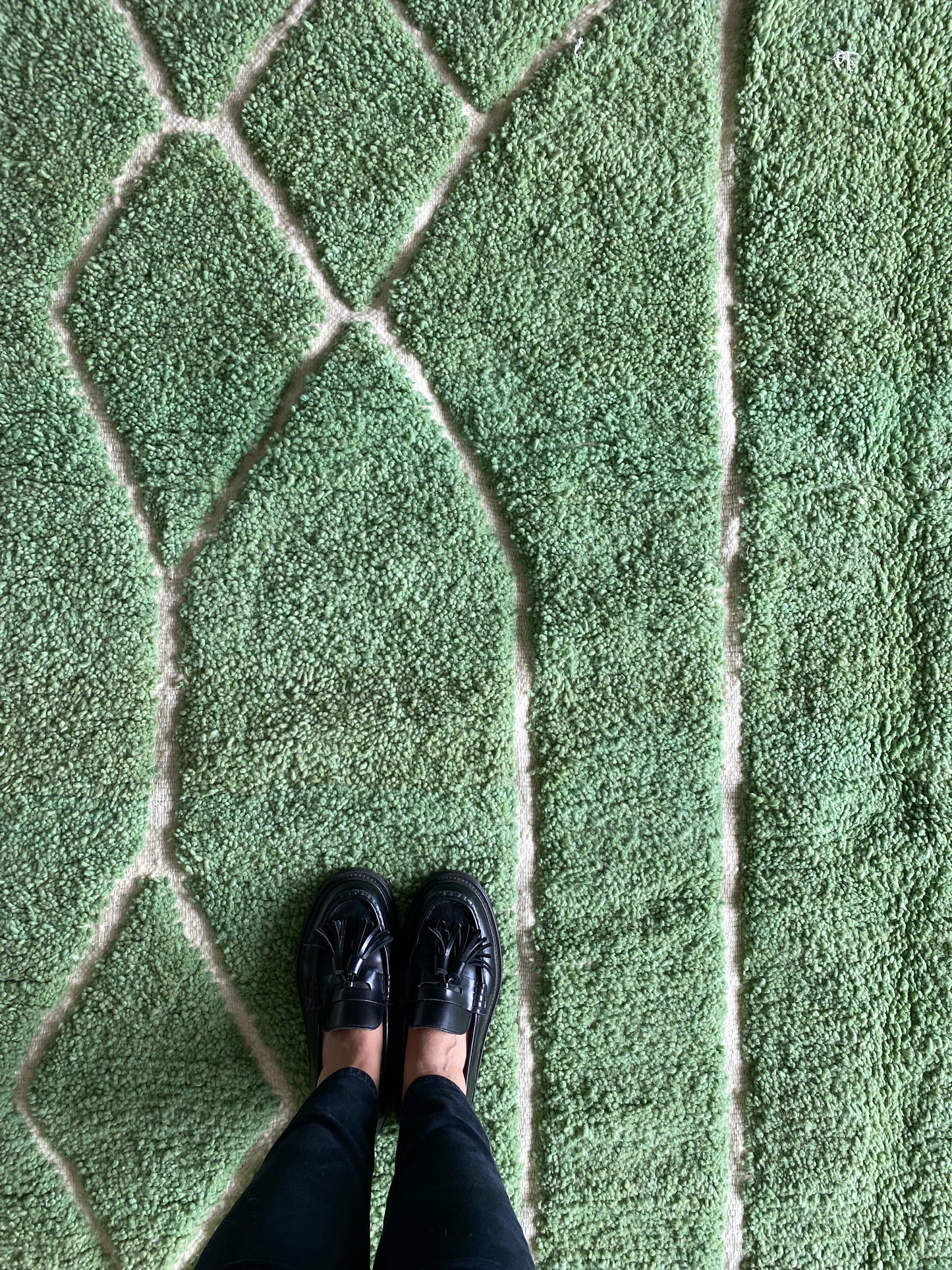 Beni Ouarain Moroccan Green Rug (336) 296x196cm - Matcha