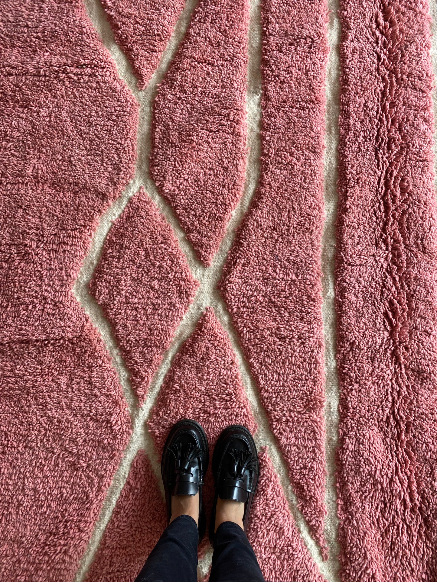 Beni Ouarain Moroccan Pink Rug (334) 287x199cm - Rosée du matin