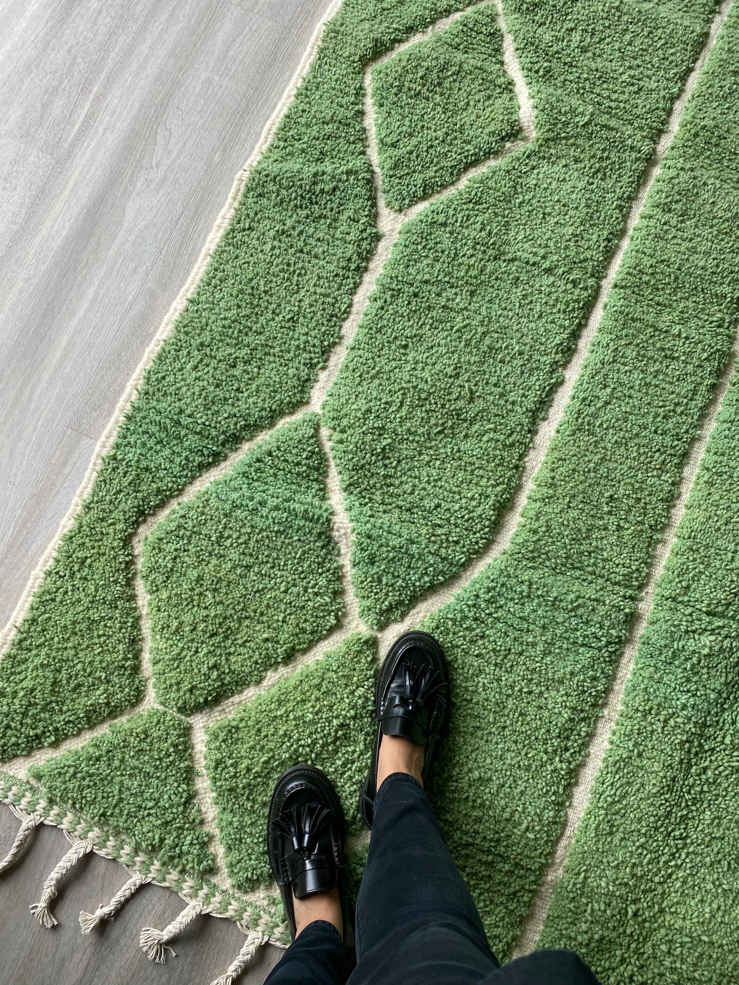 Beni Ouarain Moroccan Green Rug (336) 296x196cm - Matcha