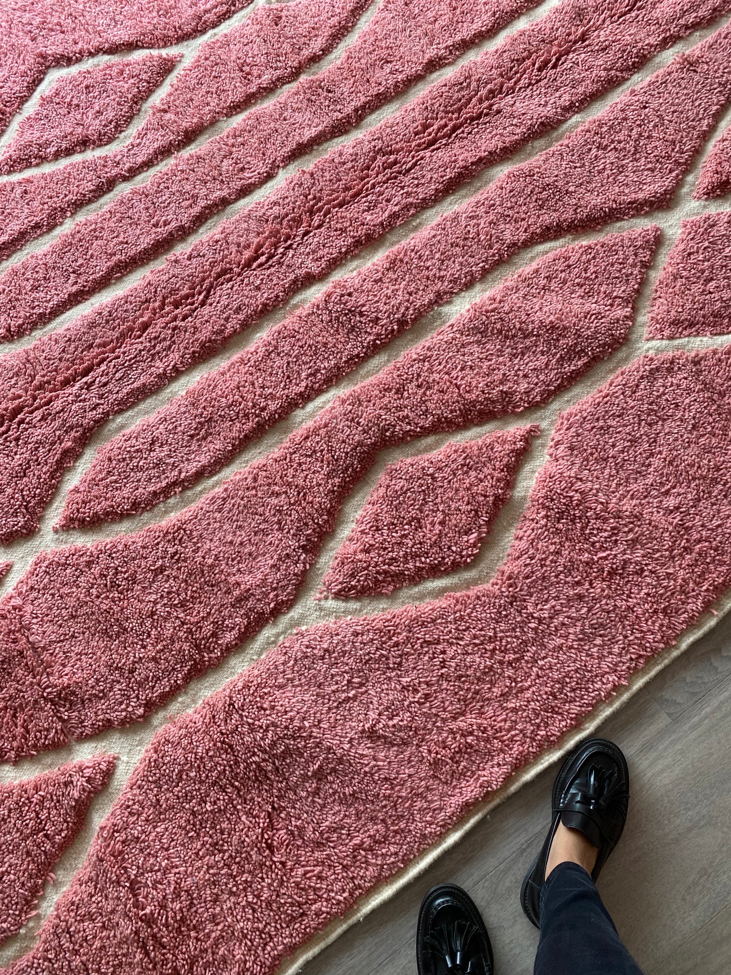 Beni Ouarain Moroccan Pink Rug (334) 287x199cm - Rosée du matin