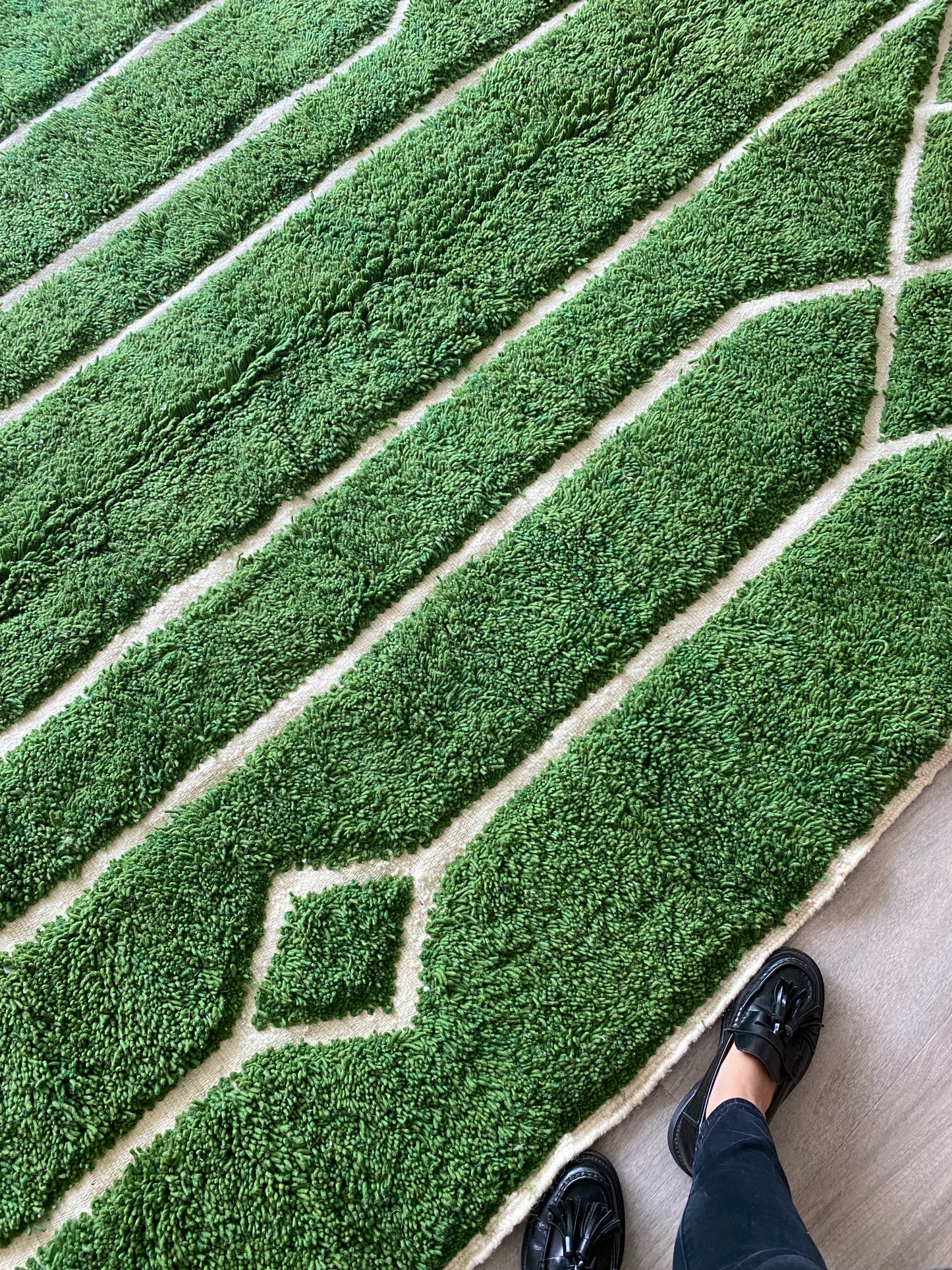 Beni Ouarain Moroccan Green Rug (337) 290x202cm - French Garden