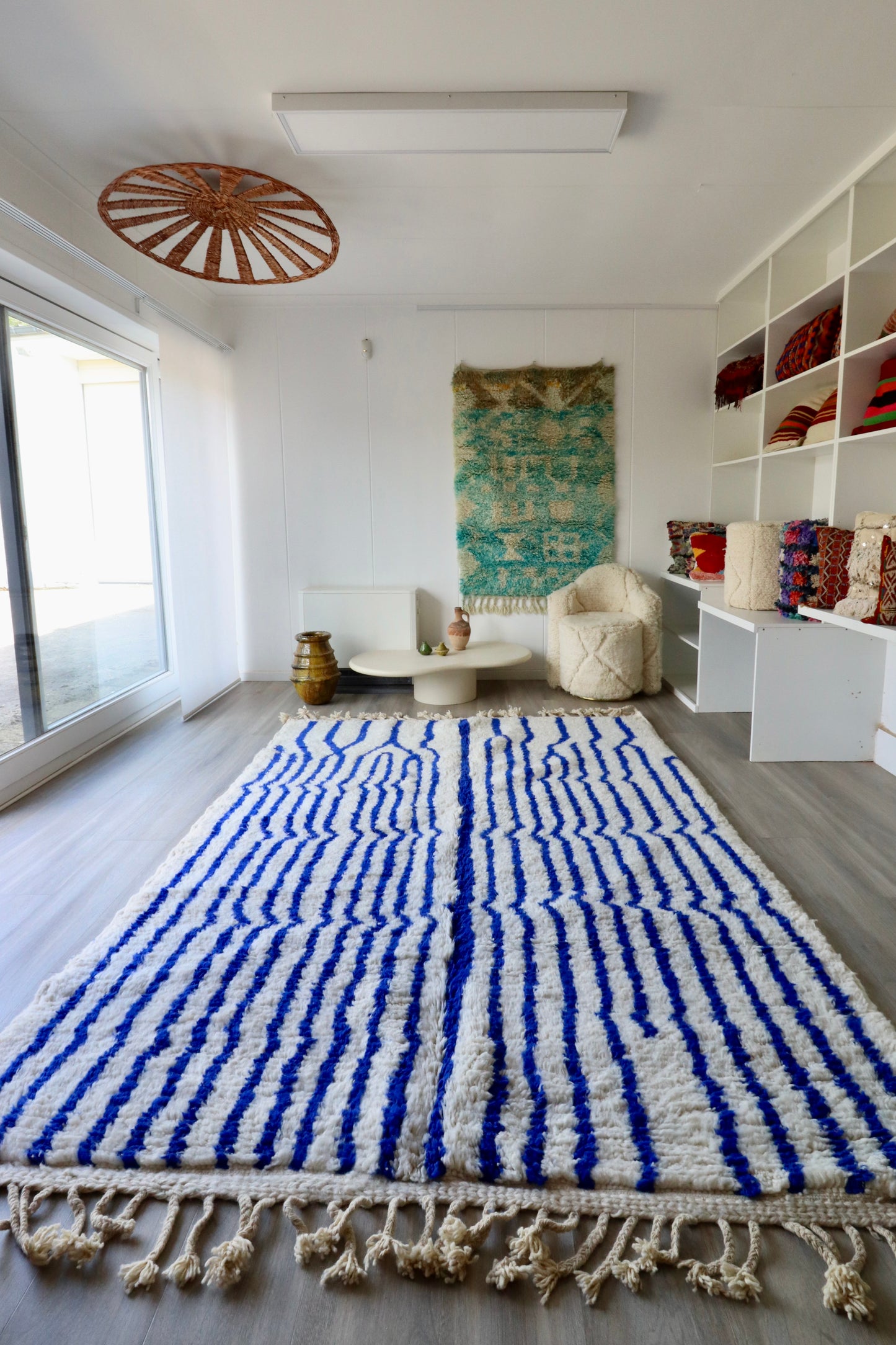 Tapis berbère blanc et bleu à réaliser sur mesure (8) - ACOMPTE