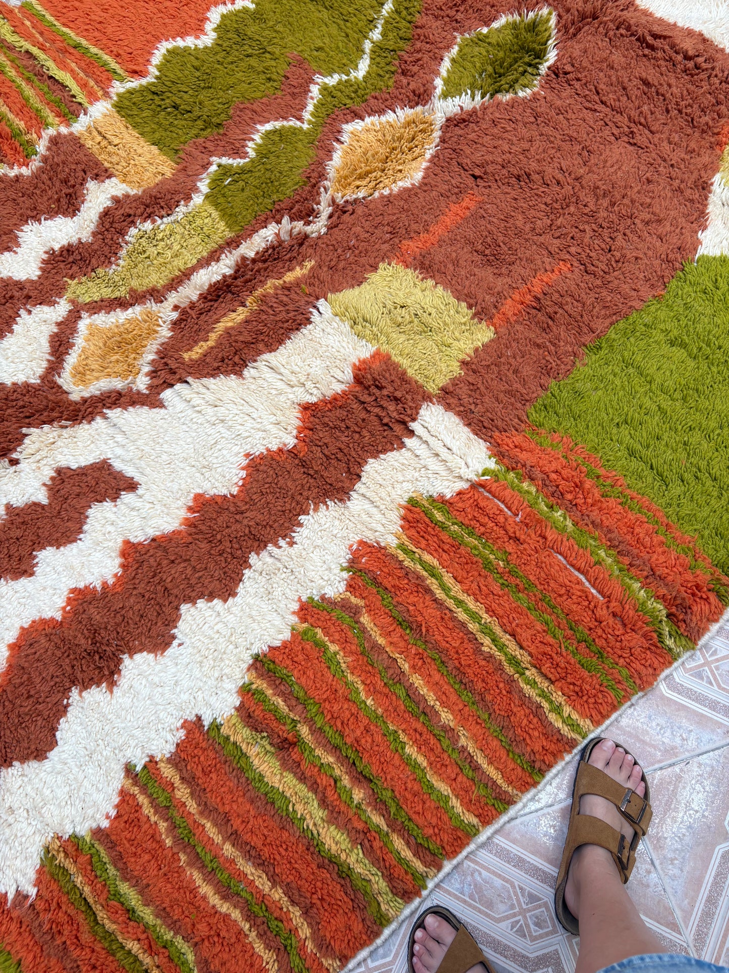 Beni Ouarain Moroccan Colorful Rug (968) 305x210 - The 70's