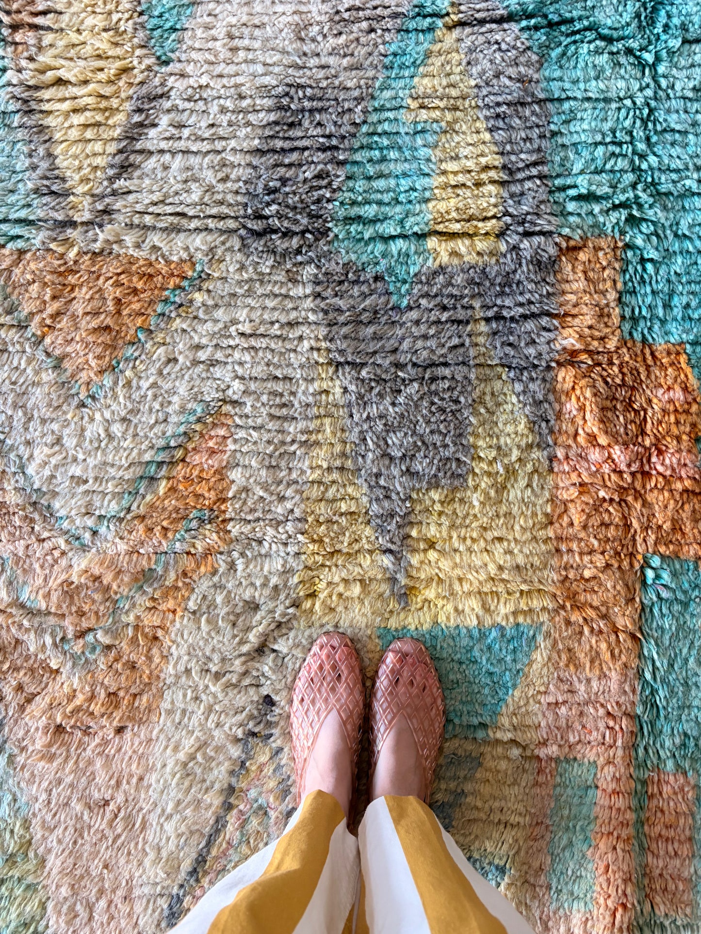 Tapis Boujaad coloré (1277) 306x190 - Basil Smash
