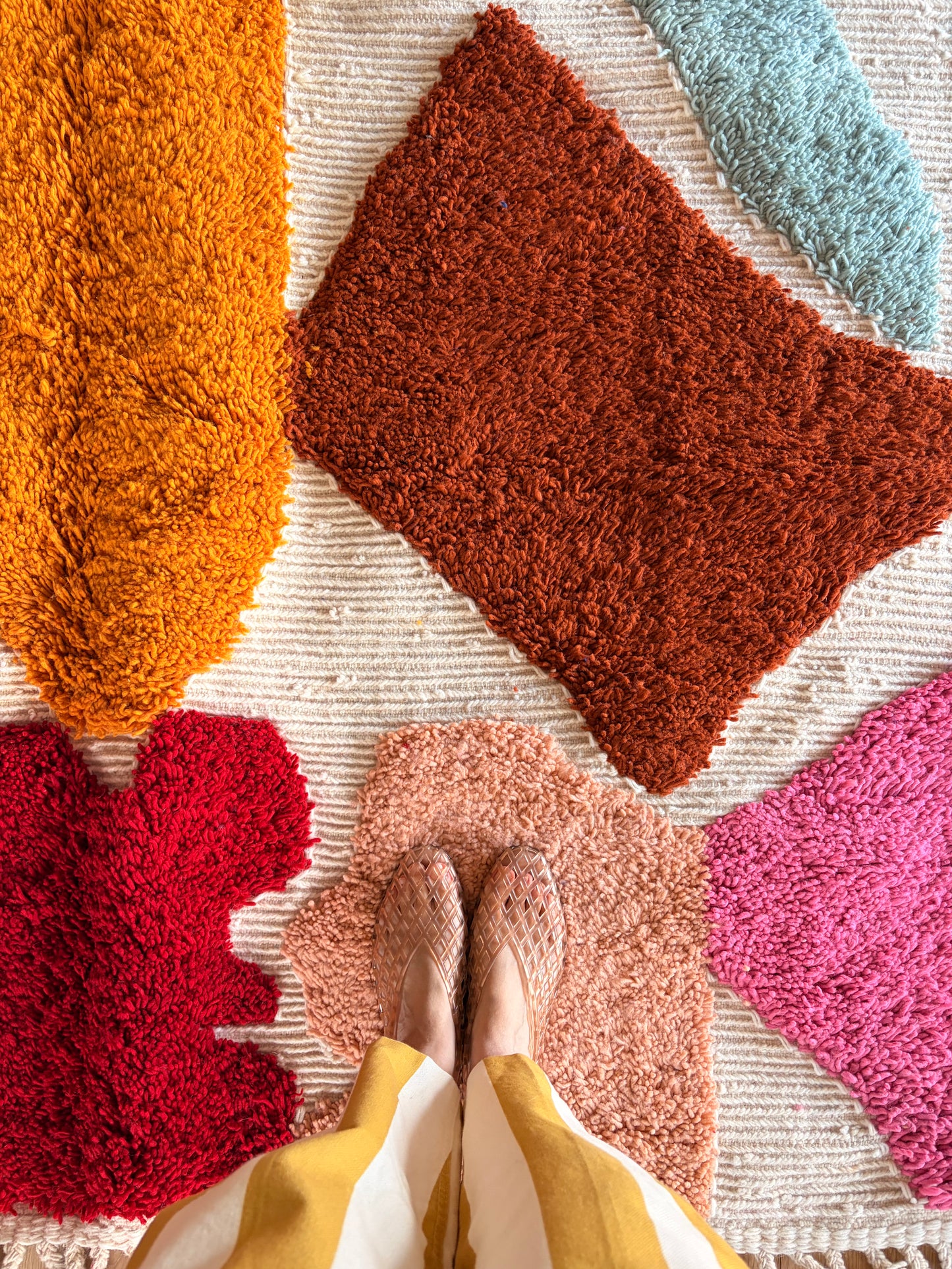 Tree of Colors Design Berber Rug (1279) 302x208cm - Logo