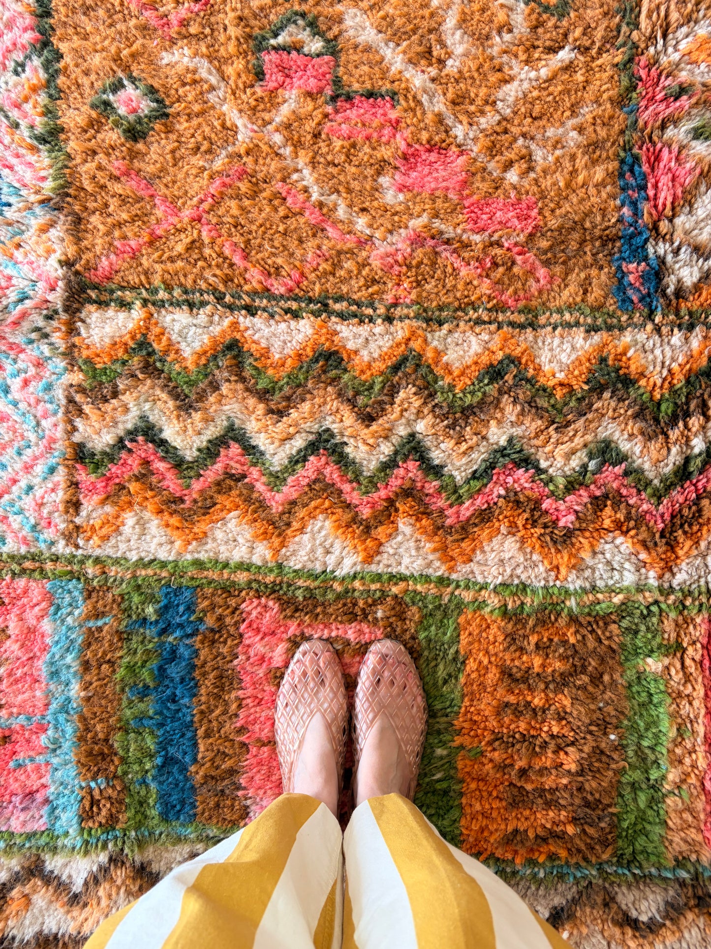 Tapis Beni Ouarain coloré (1293) 302x205cm - Flower Fields Brown