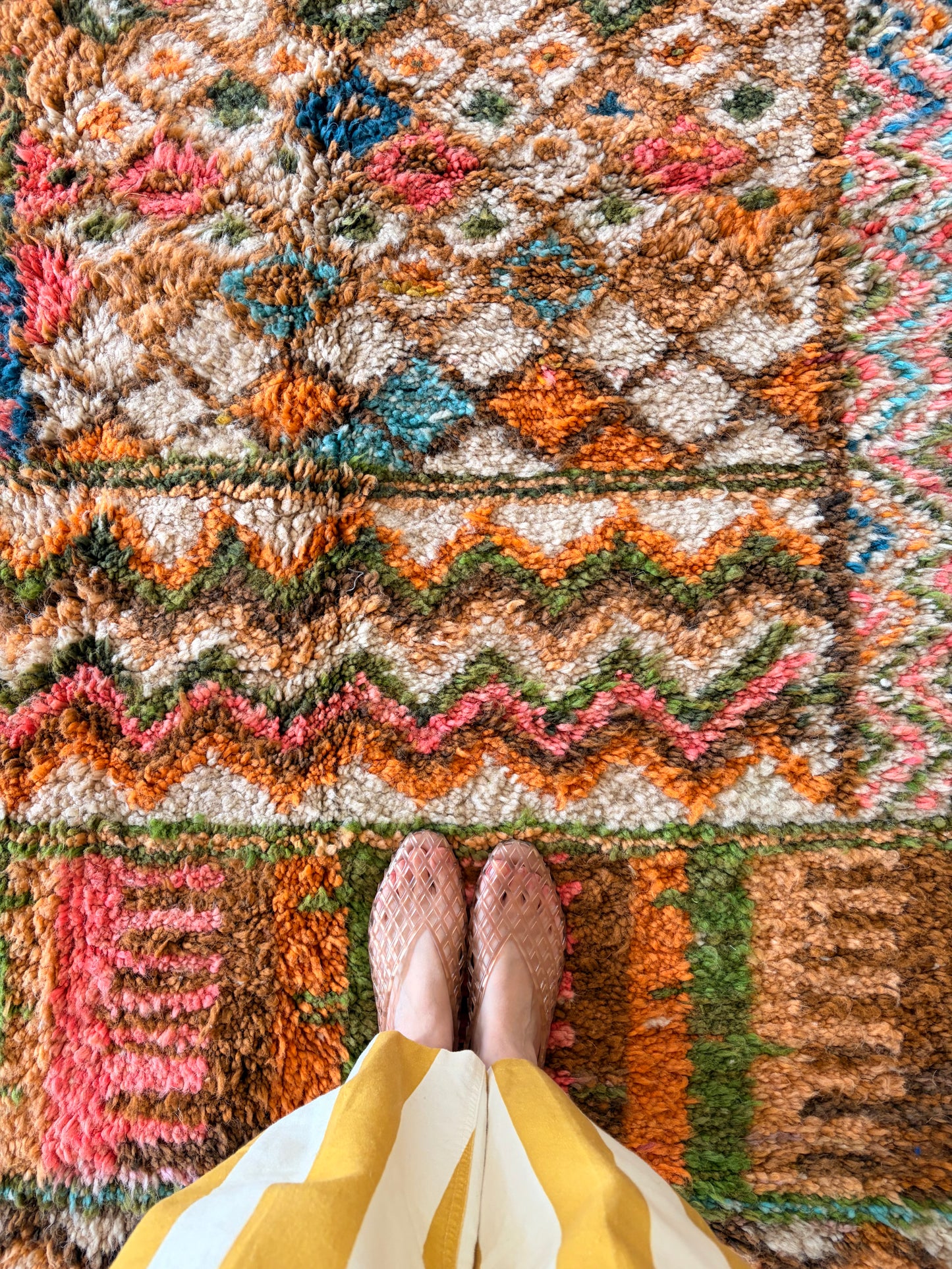 Tapis Beni Ouarain coloré (1293) 302x205cm - Flower Fields Brown