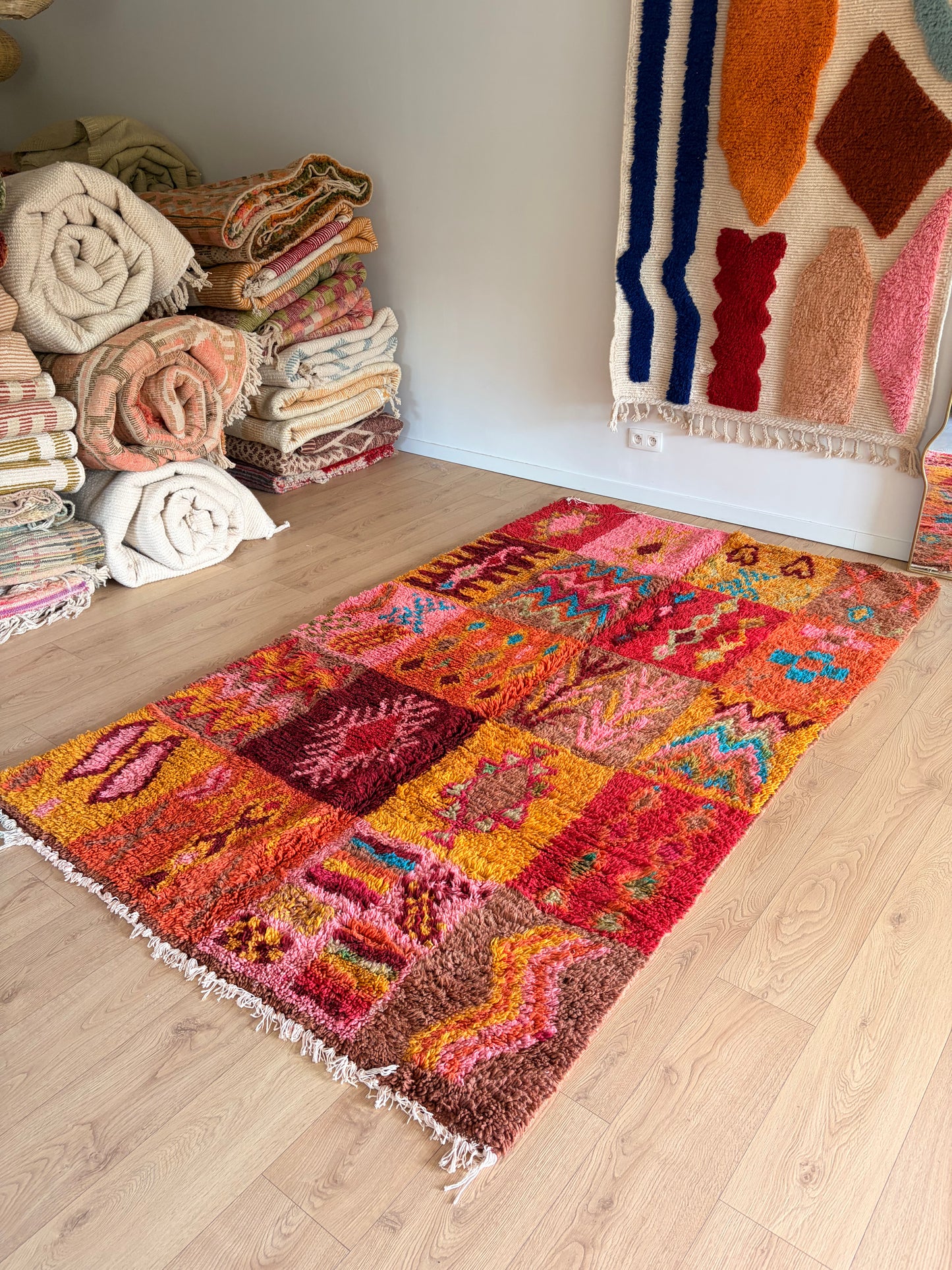 Boujaad Moroccan Colorful Rug (1268) 263x157 - Playground