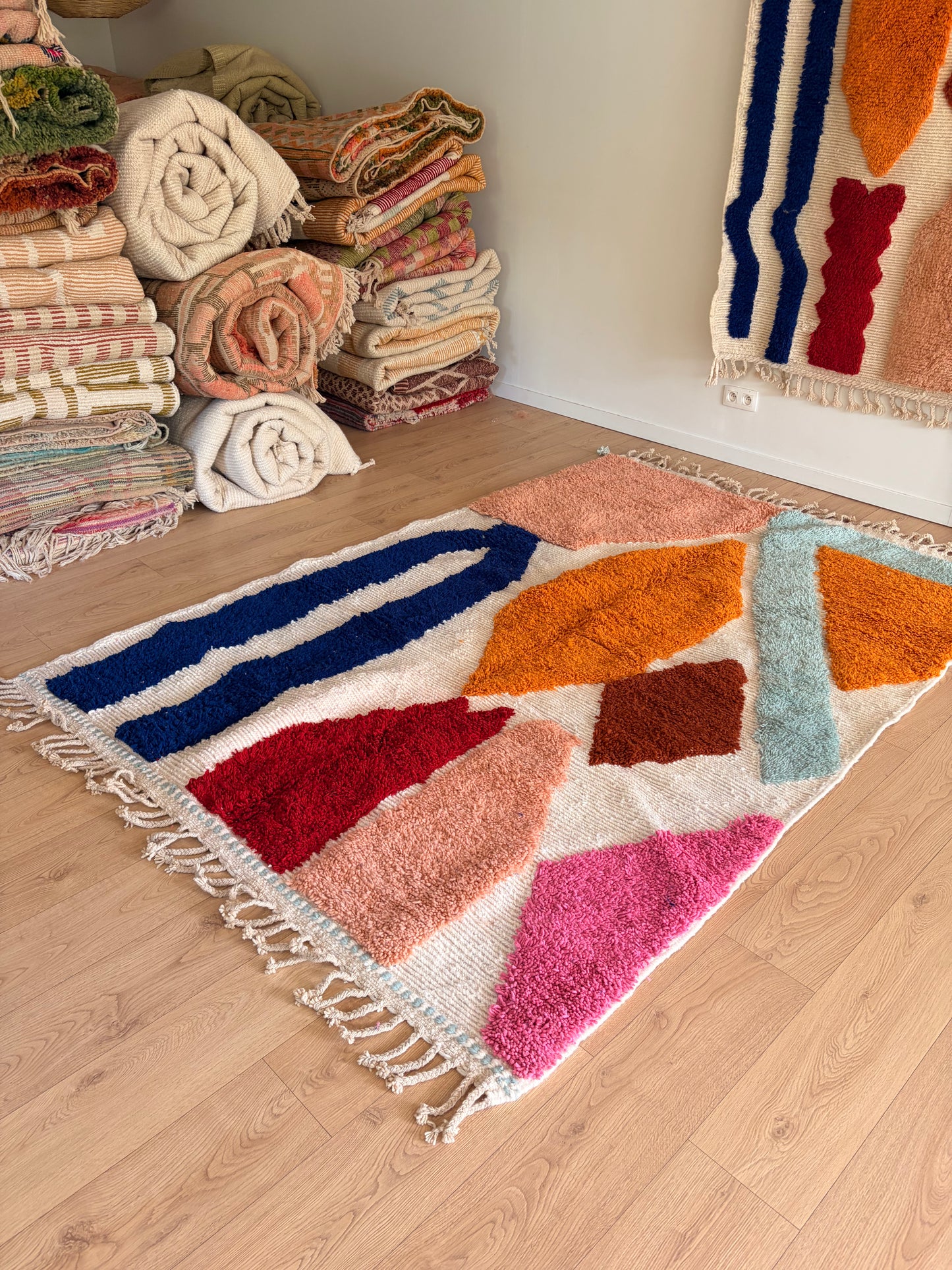Beni Ouarain Moroccan Colorful Rug (1262) 252x158cm - Logo
