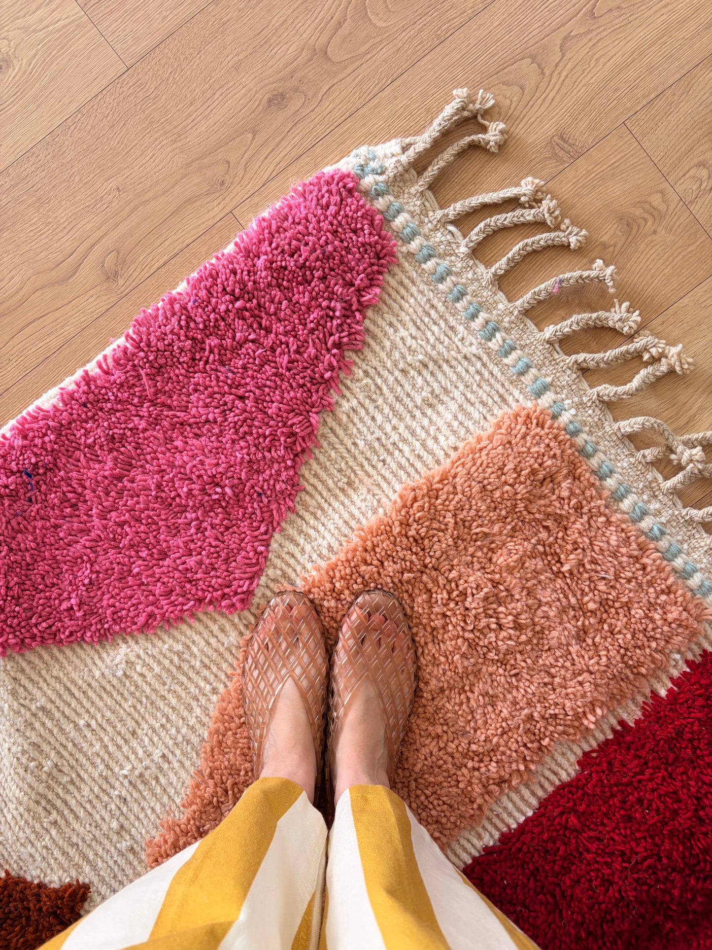 Beni Ouarain Moroccan Colorful Rug (1262) 252x158cm - Logo