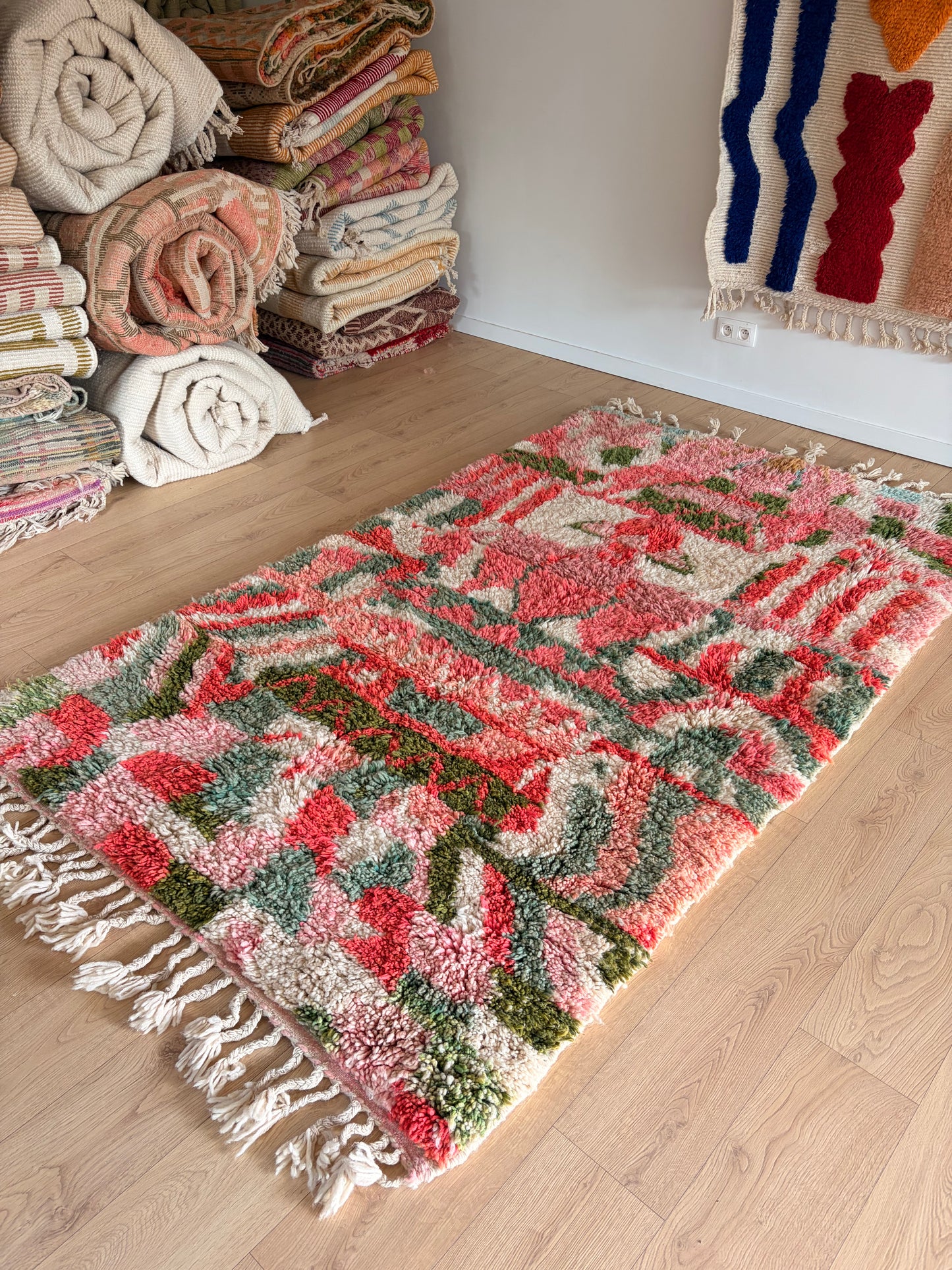 Beni Ouarain Moroccan Colorful Rug (1250) 243x150cm - Strawberry Ice Cream