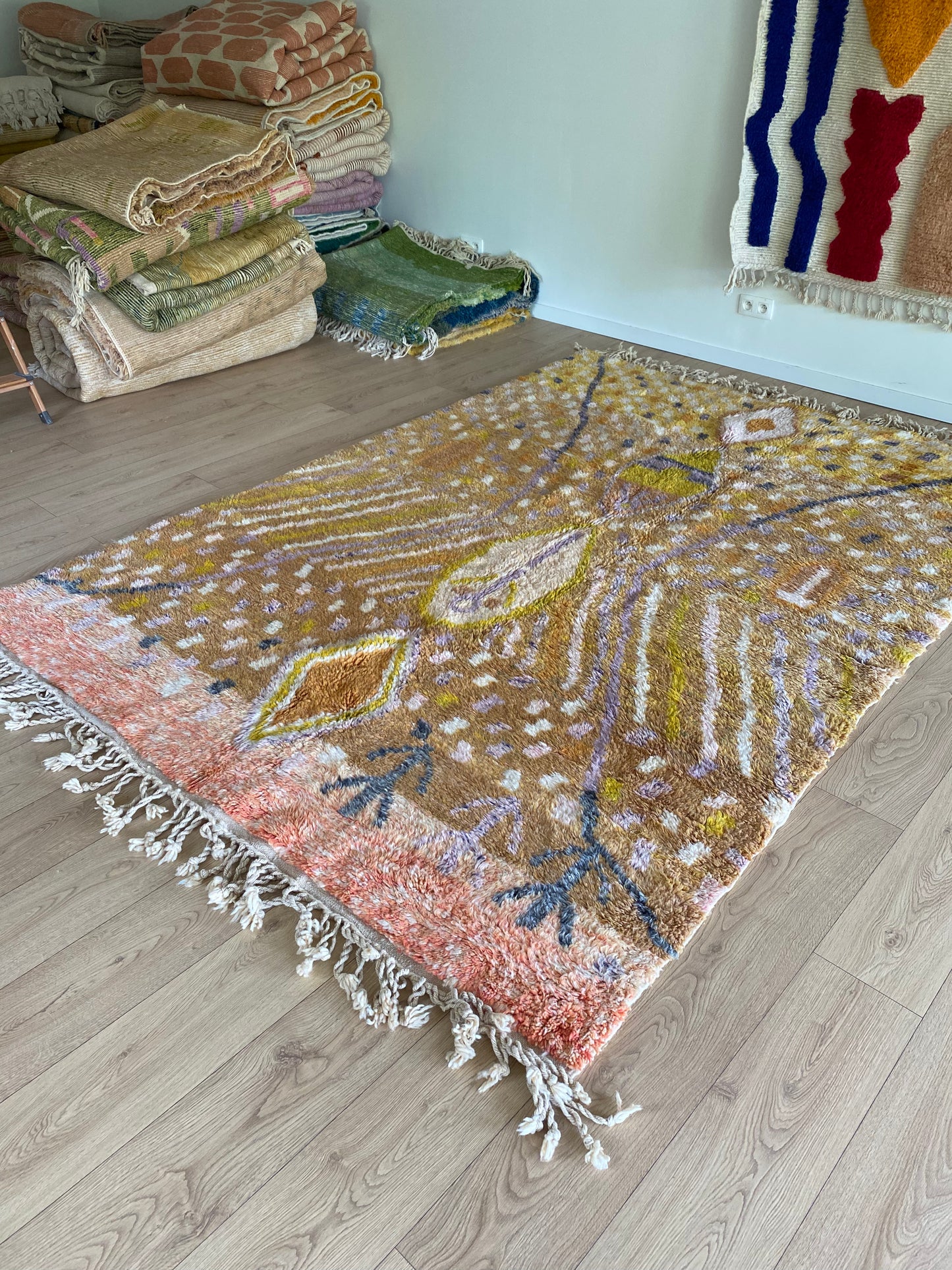 Beni Ouarain Marokkaans kleurrijk vloerkleed (987) 290x200 - Seashells