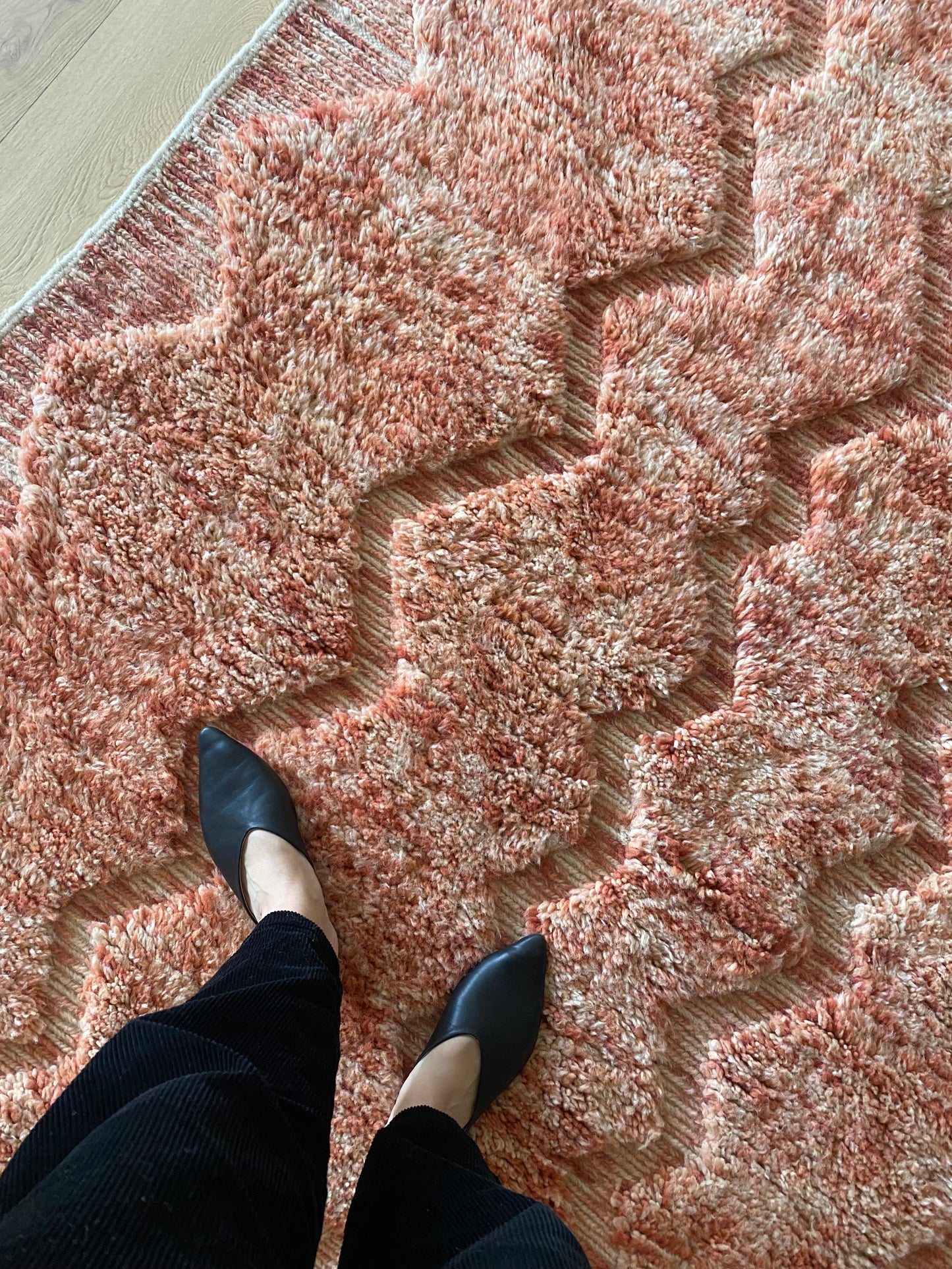 Beni Ouarain Moroccan Colorful Rug (974) 343x260 - Pink Lake