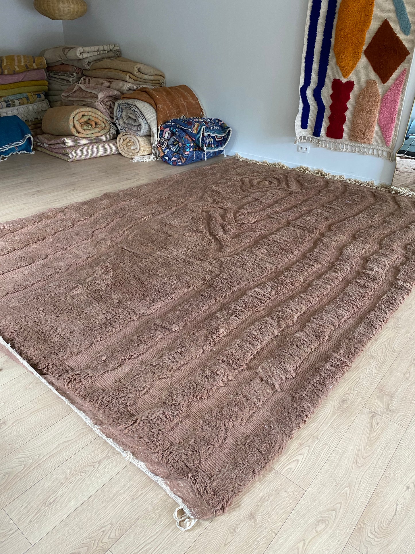 Beni Ouarain Moroccan Colorful Rug (976) 420x298 - Chocolate Ice Cream