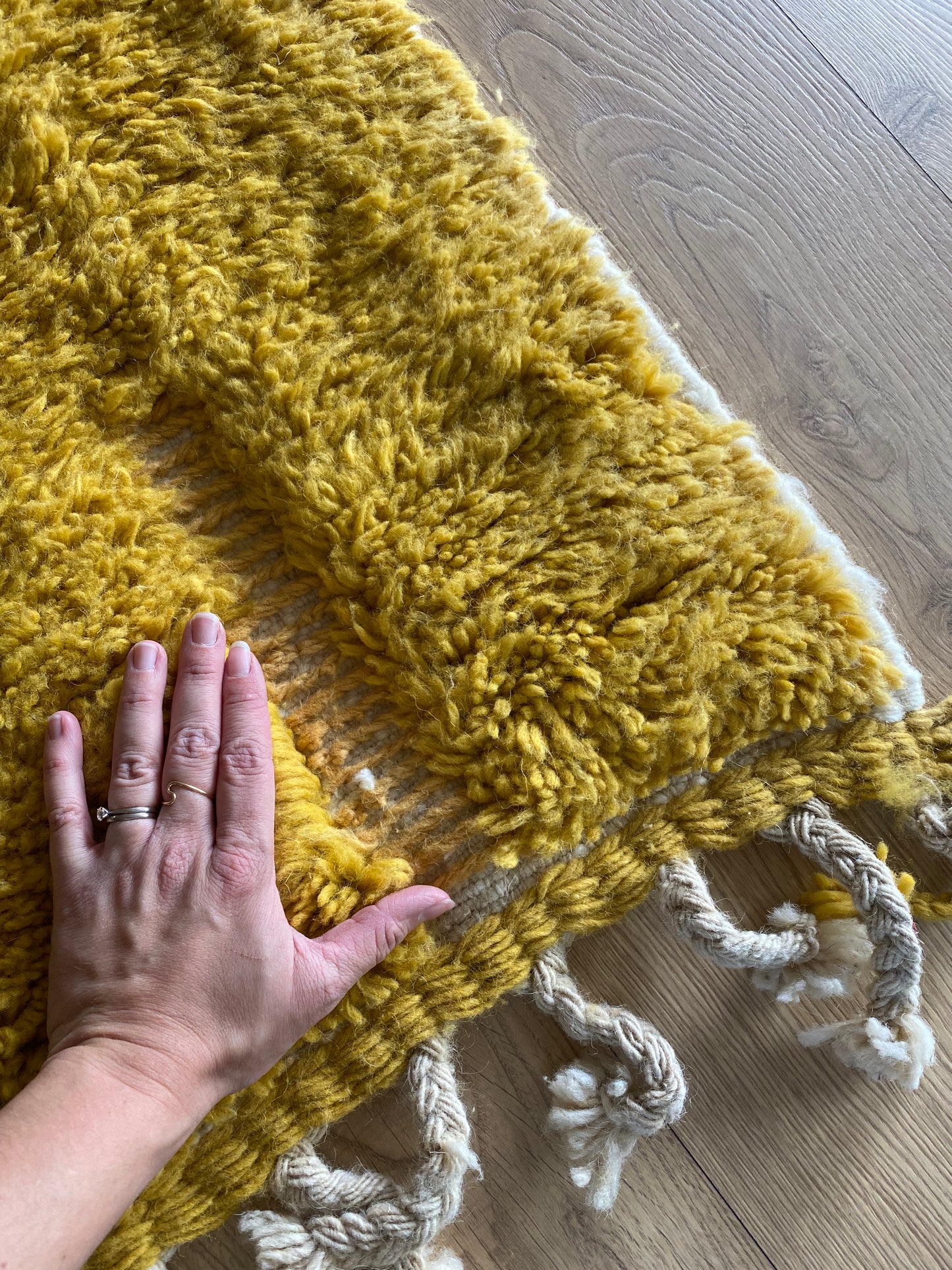 Beni Ouarain Moroccan Colorful Rug (970) 290x205 - Honey
