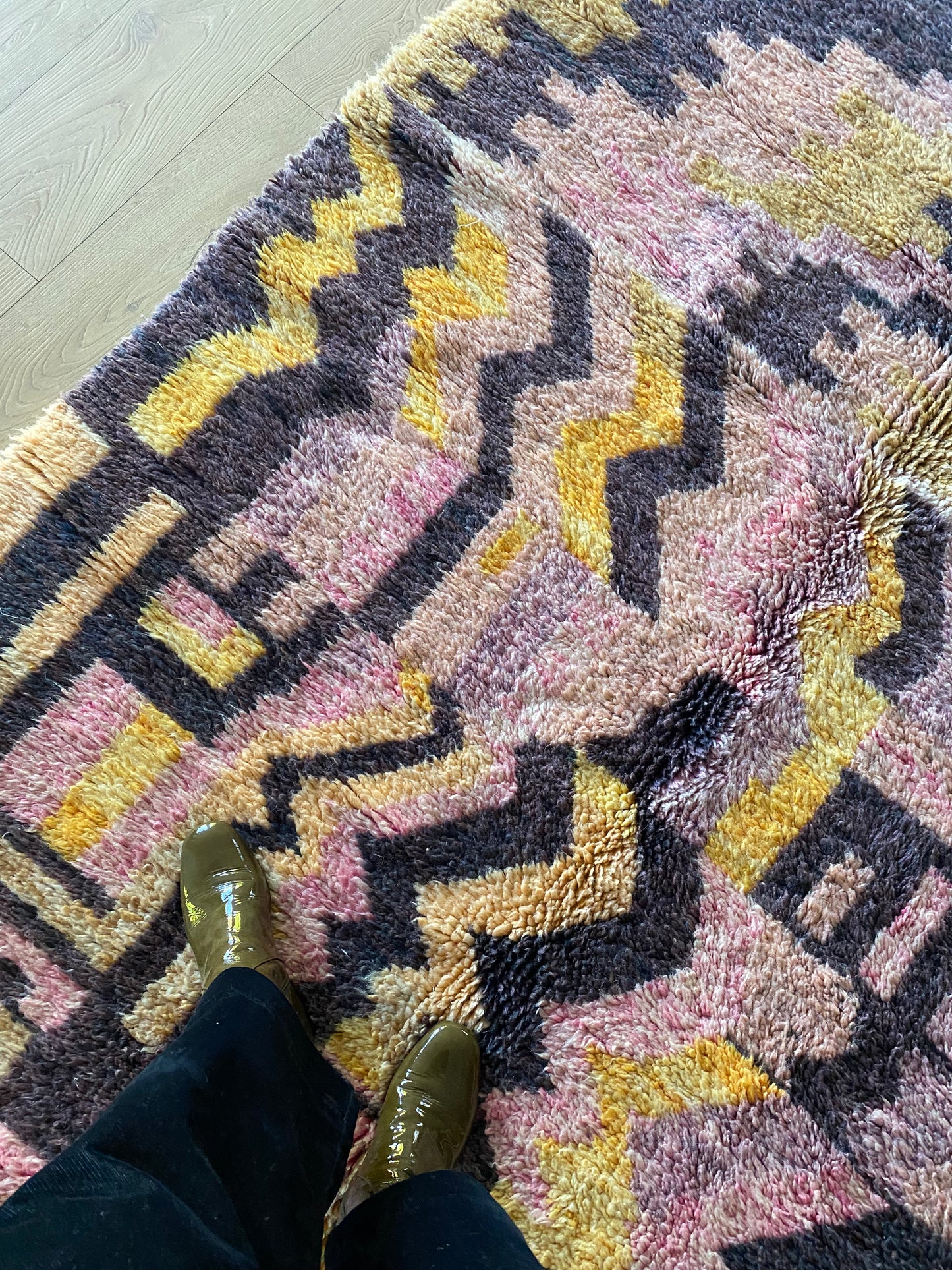 Beni Ouarain Marokkaans kleurrijk tapijt (1010) 255x156cm - Pinky Dust