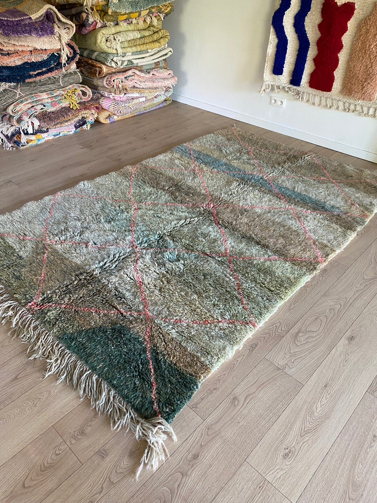 Beni Ouarain Marokkaans kleurrijk tapijt (1014) 255x172cm - Winter in the oasis