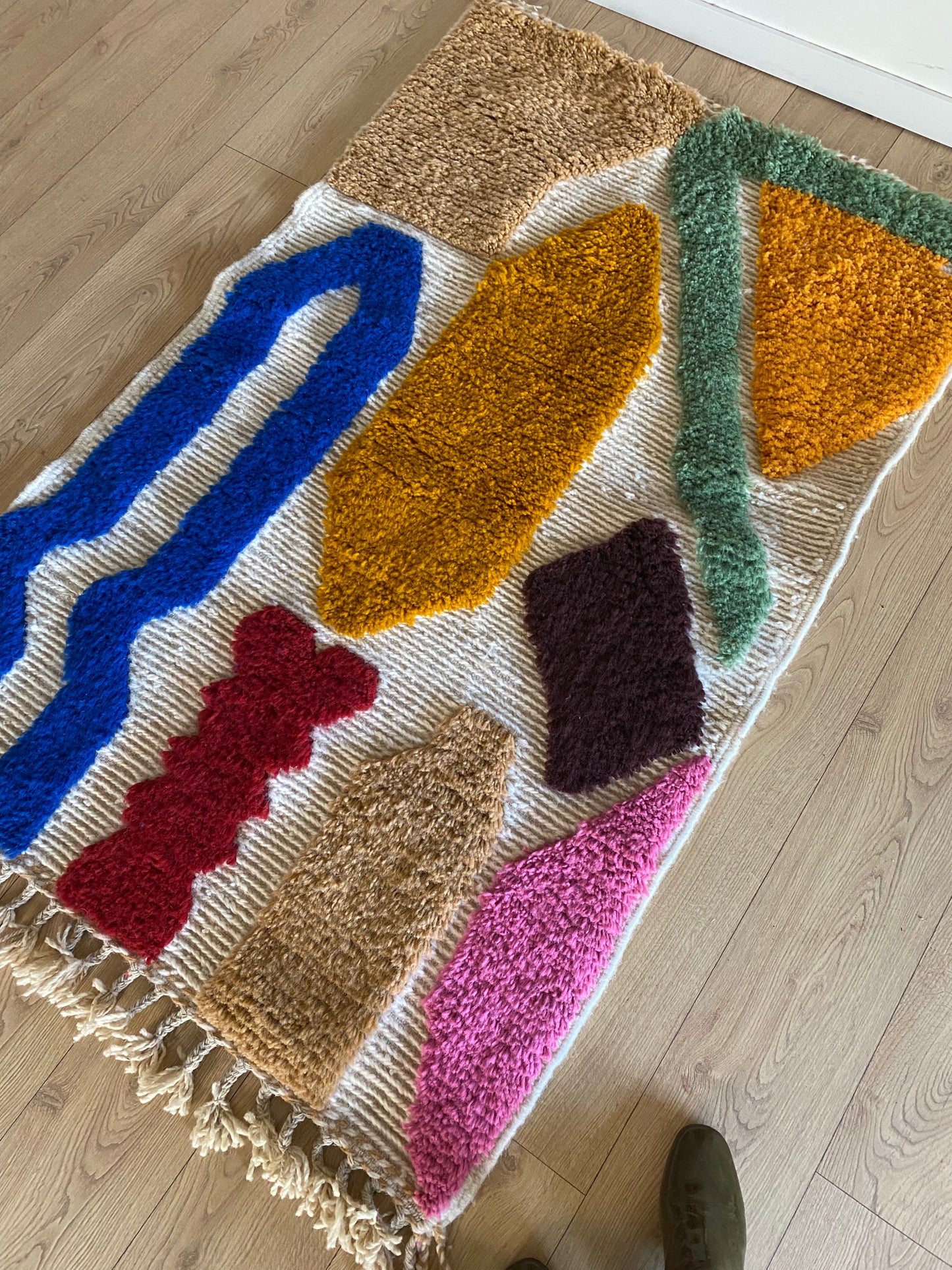 Wall Hanging Moroccan Beni Ouarain Rug (1031) - Tree of Colors