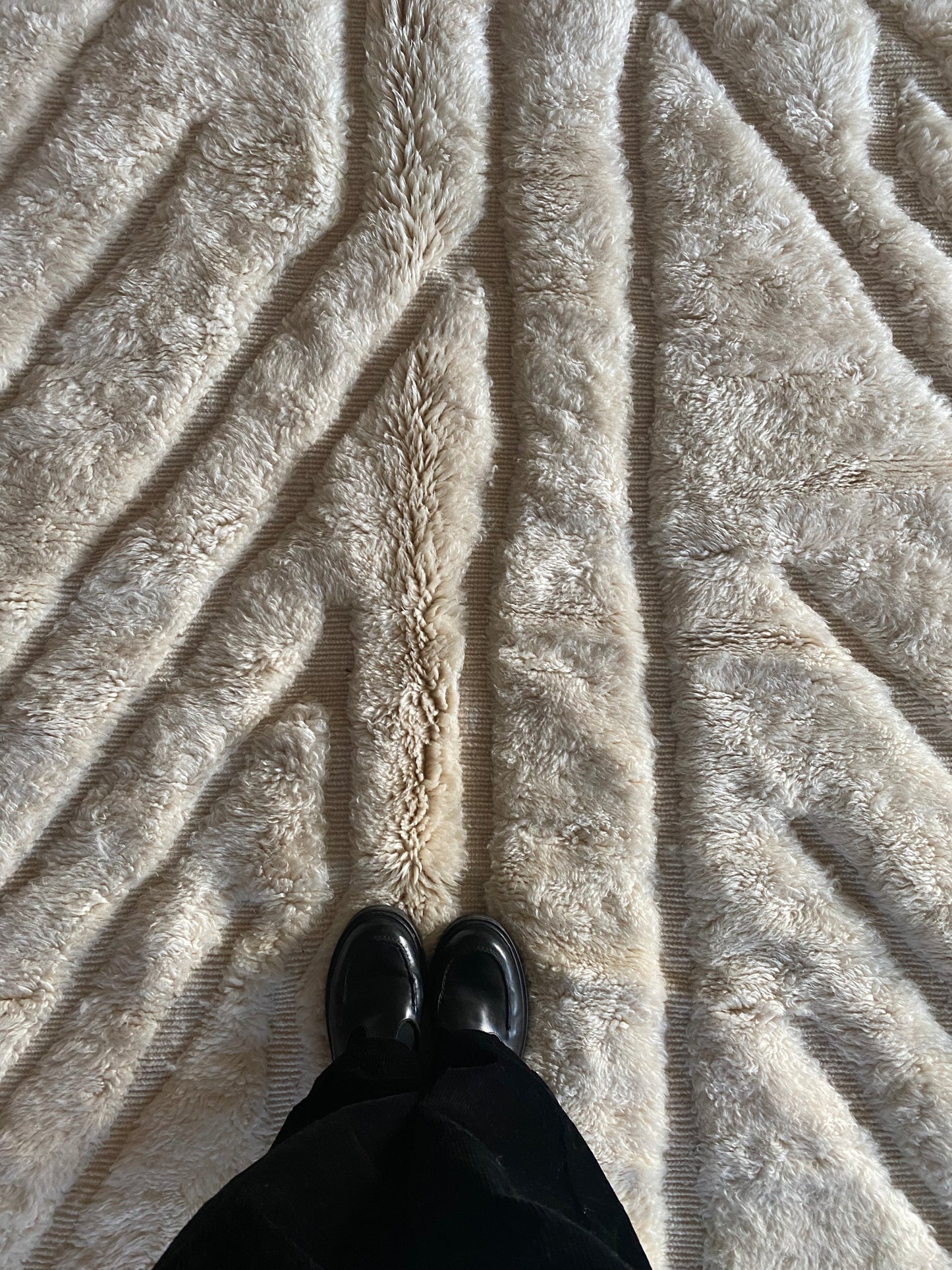 Mrirt Moroccan Rug (1068) 293x201cm - Lightning