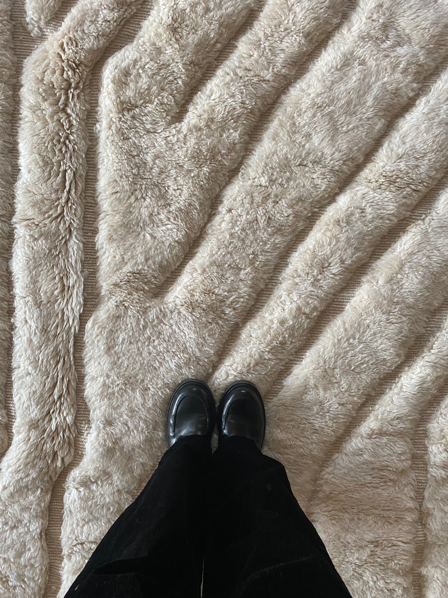 Mrirt Moroccan Rug (1068) 293x201cm - Lightning