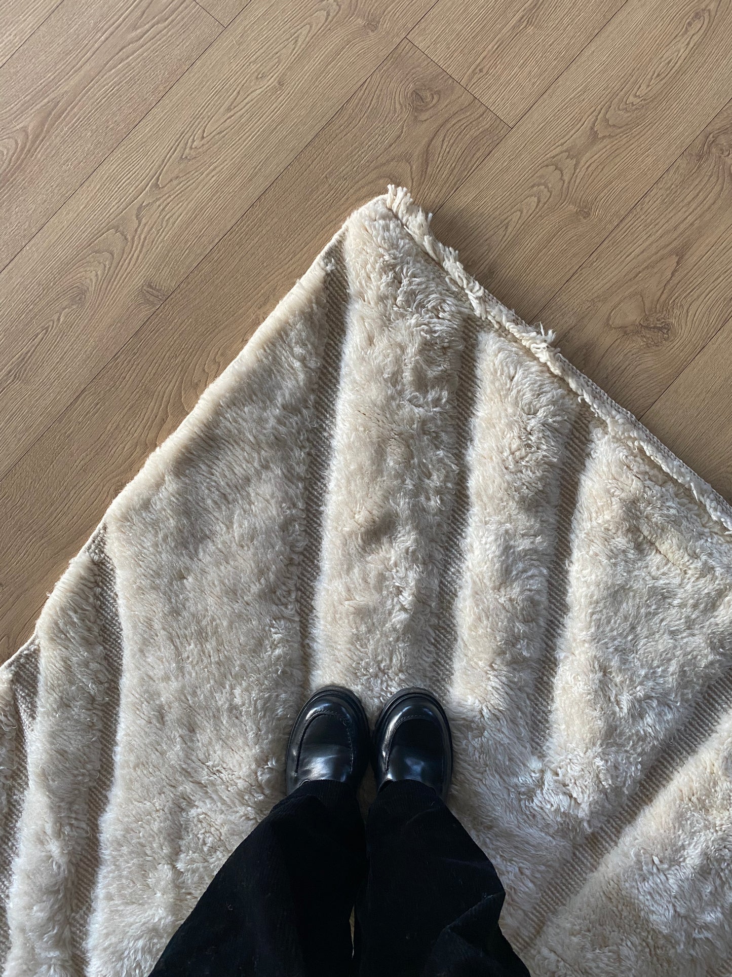 Mrirt Moroccan Rug (1068) 293x201cm - Lightning