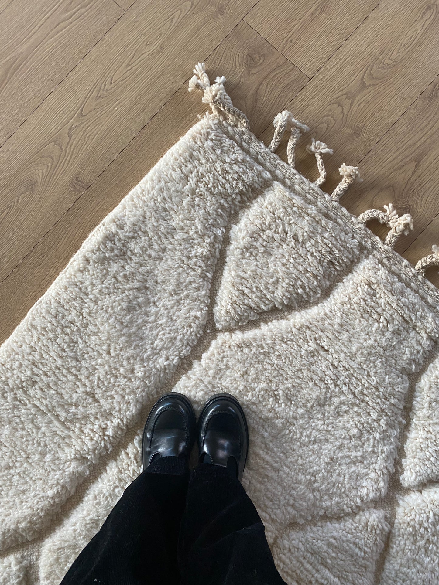 Beni Ouarain Moroccan White Rug (1067) 301x208cm - Timeless