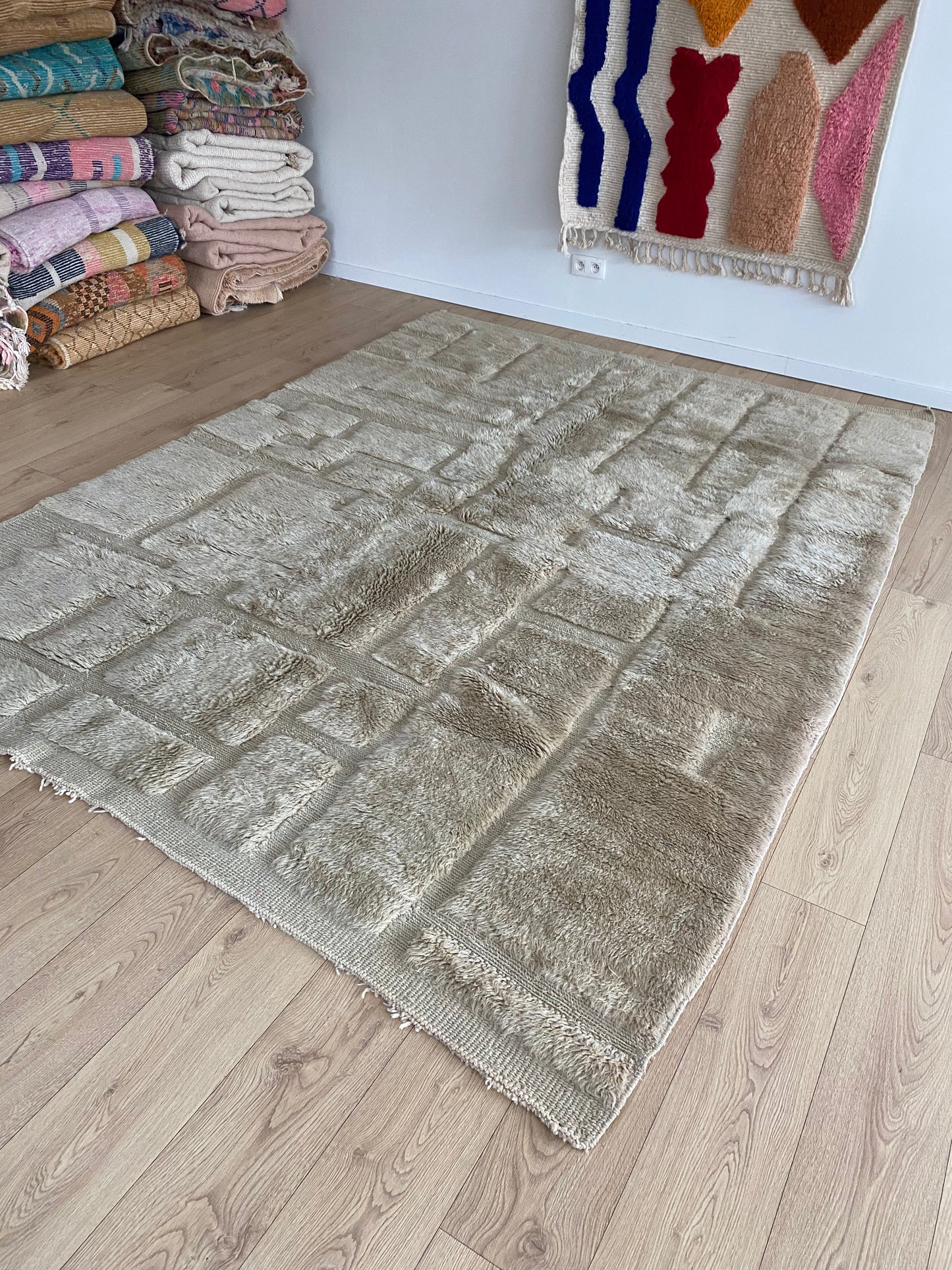 Mrirt Moroccan Rug (1073) 307x218cm - Old White