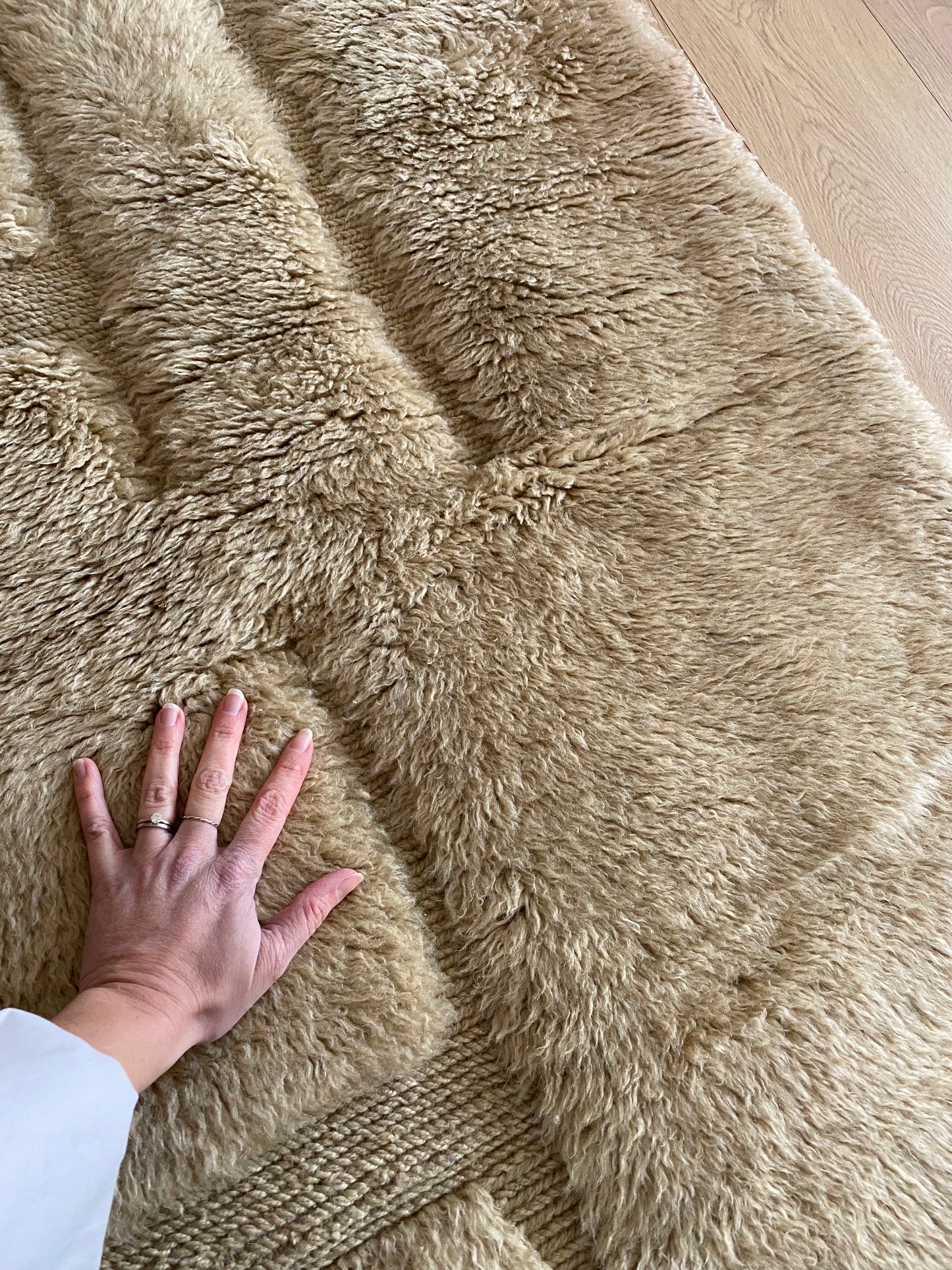 Mrirt Moroccan Rug (1073) 307x218cm - Old White