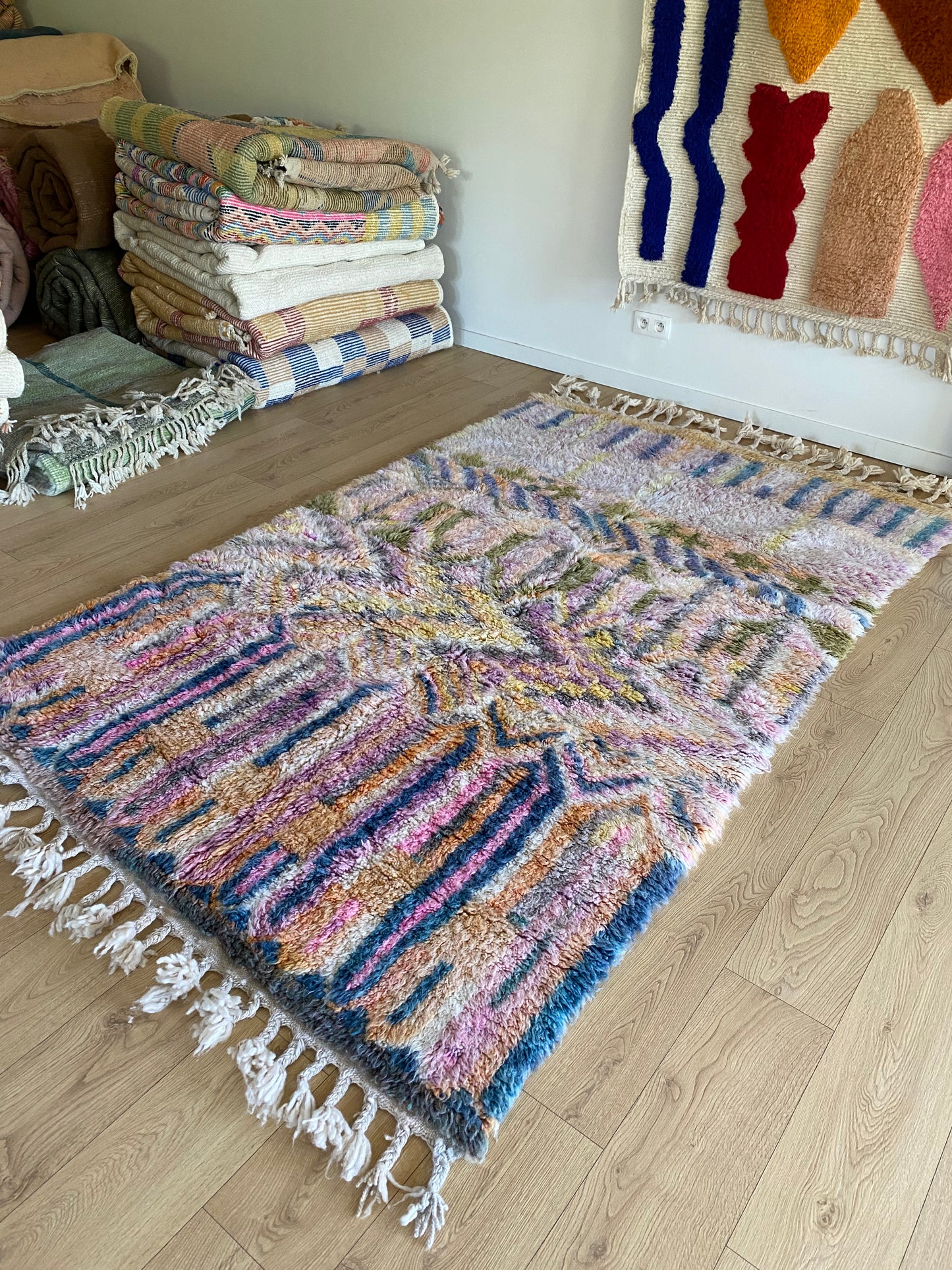 Beni Ouarain Moroccan Colorful Rug (1102) 253x158cm - Pastel Pink