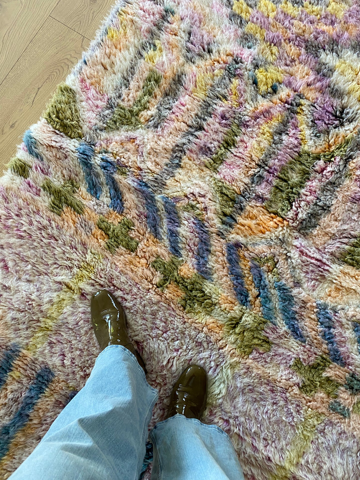 Beni Ouarain Moroccan Colorful Rug (1102) 253x158cm - Pastel Pink